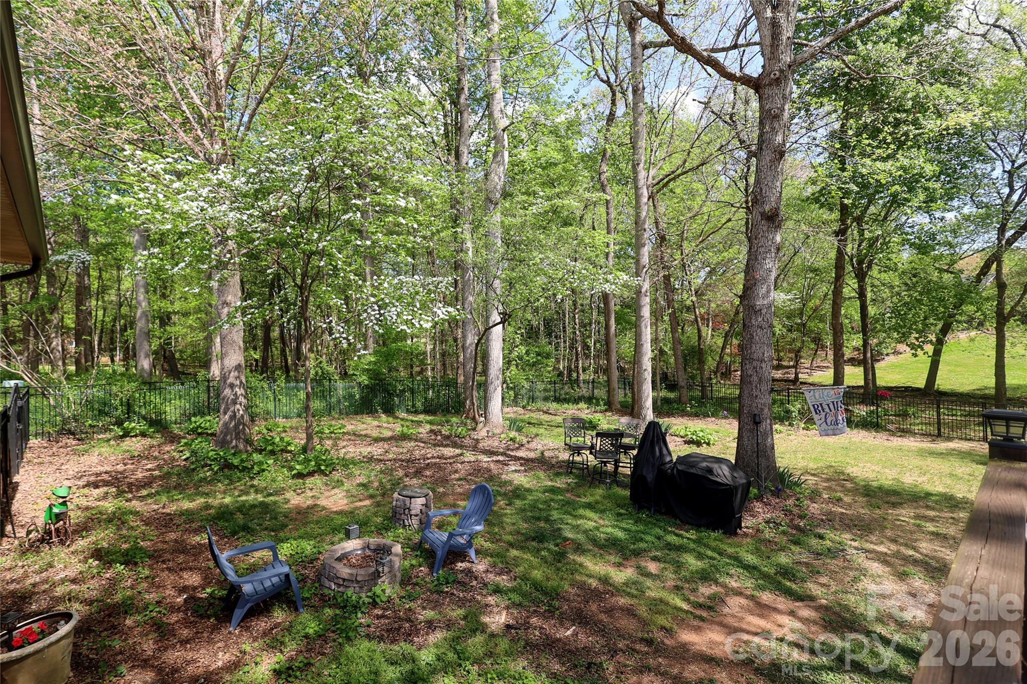 7982 King Arthurs Court — Denver