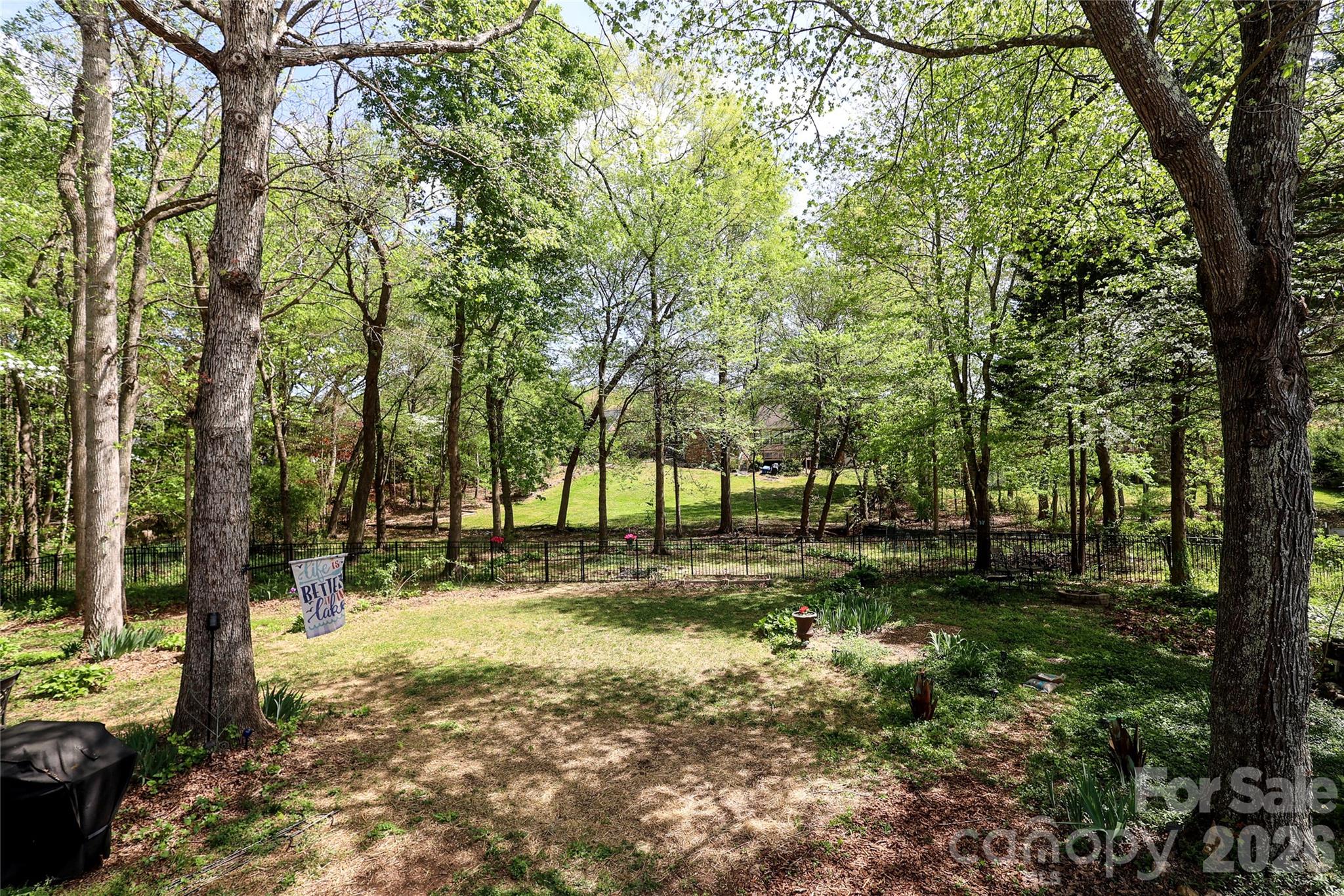 7982 King Arthurs Court — Denver