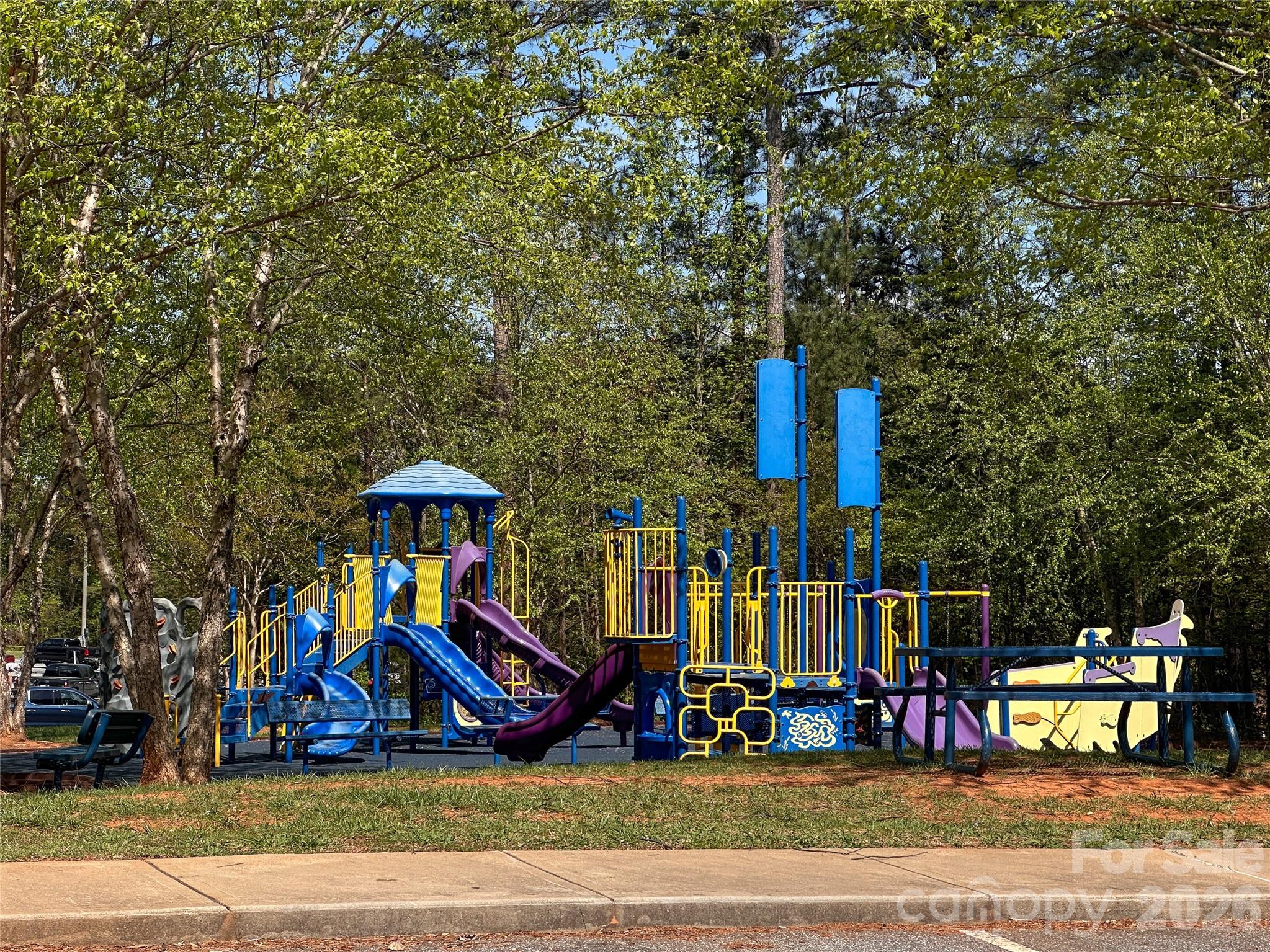 7982 King Arthurs Court — Denver