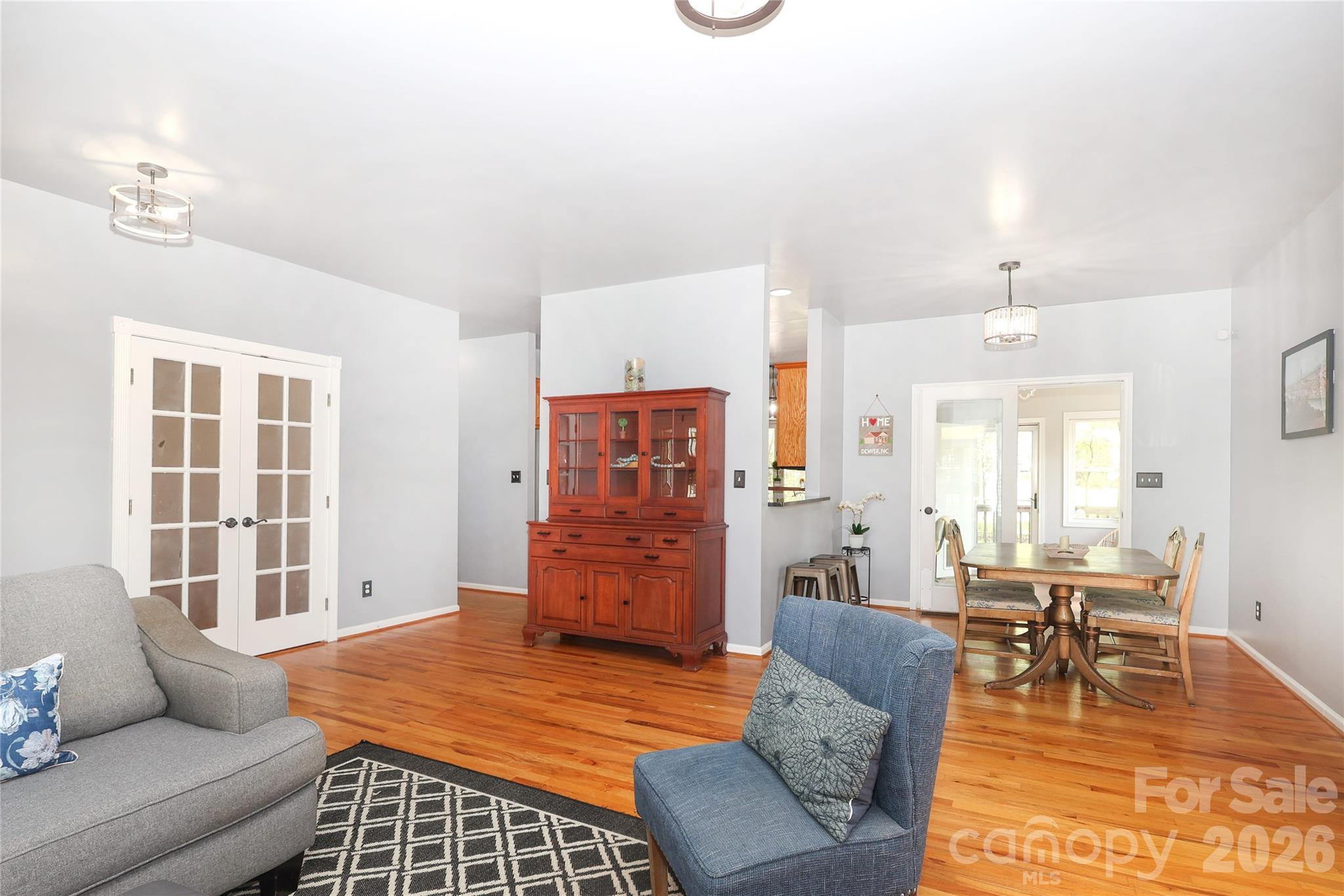 7982 King Arthurs Court — Denver