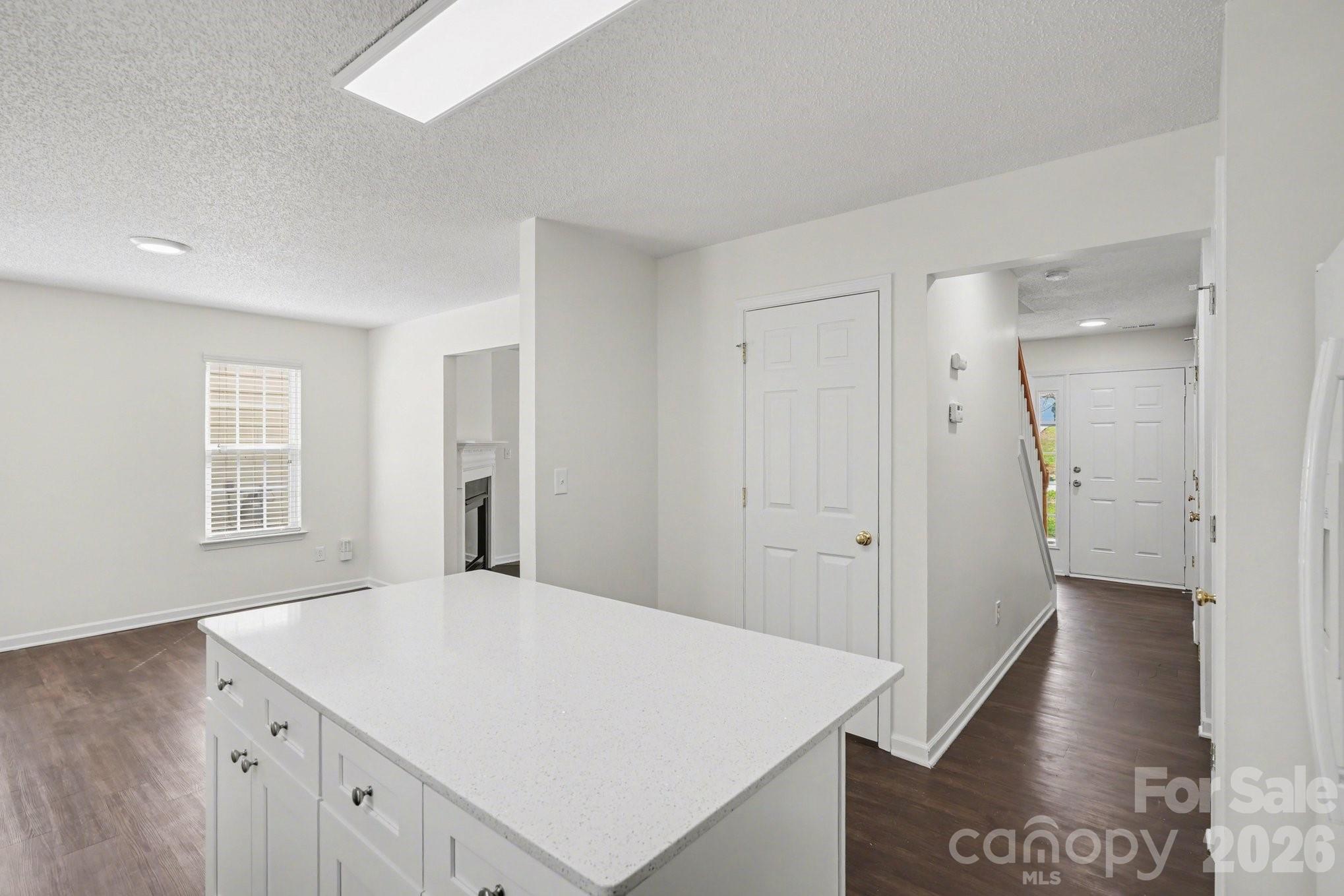 6308 Dumont Lane — Charlotte