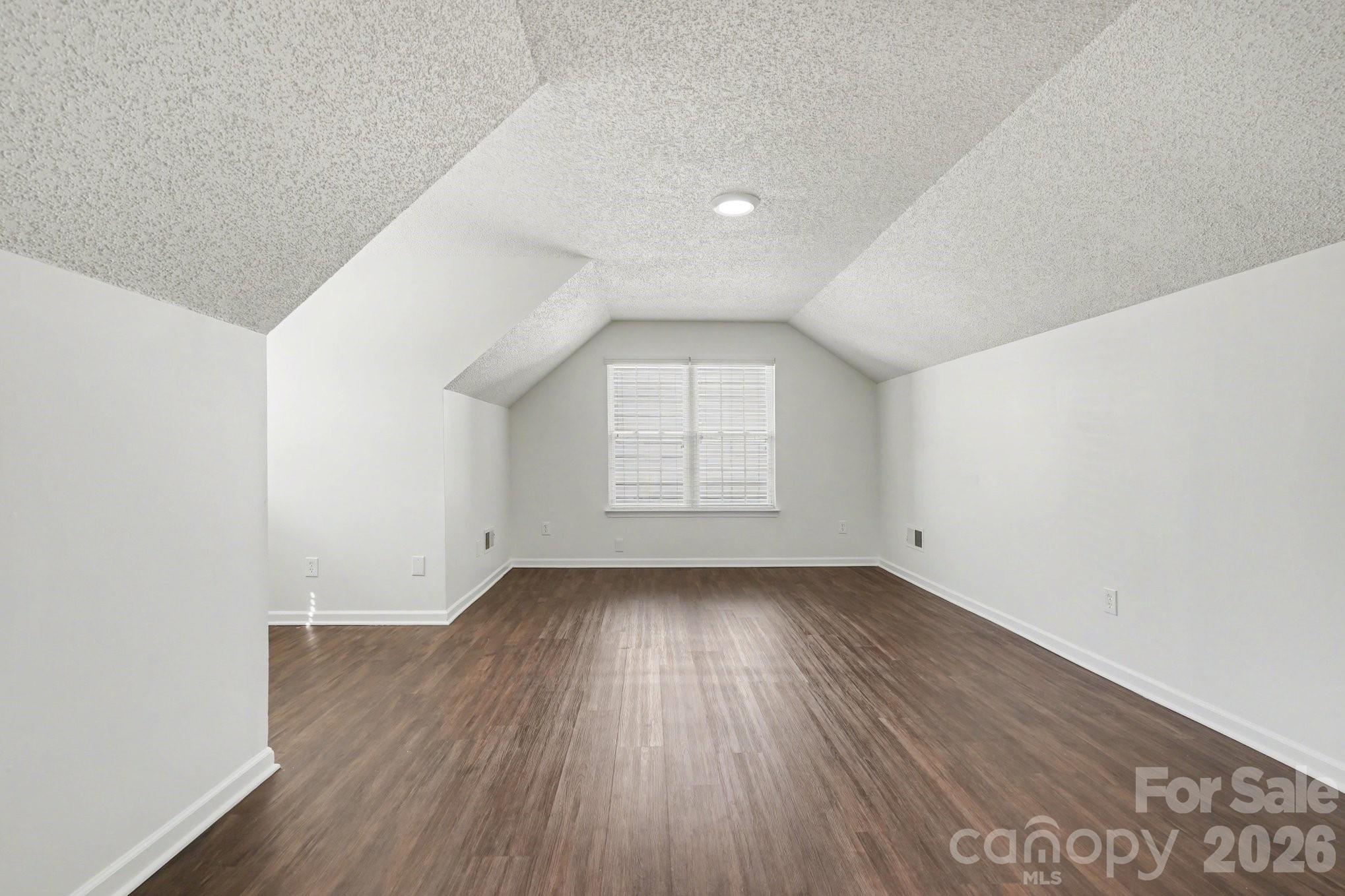 6308 Dumont Lane — Charlotte