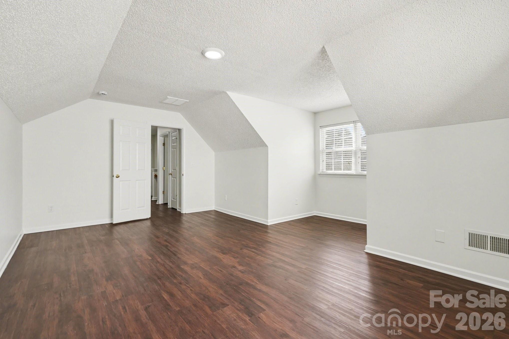 6308 Dumont Lane — Charlotte