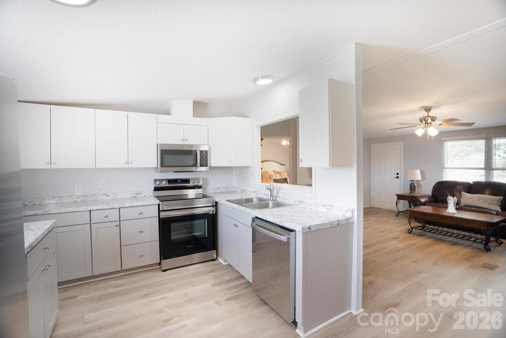 889 Tabor Road — Olin
