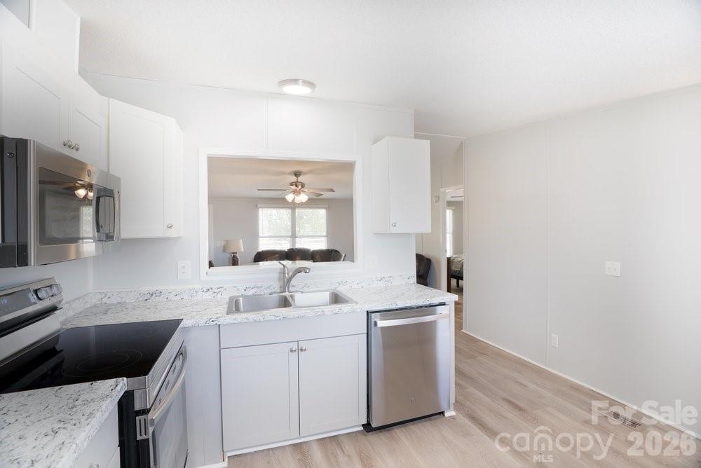 889 Tabor Road — Olin