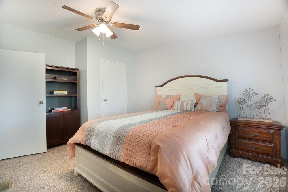 889 Tabor Road — Olin