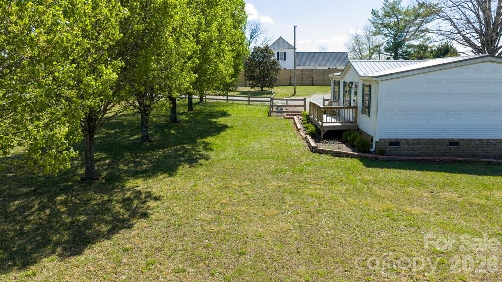 889 Tabor Road — Olin
