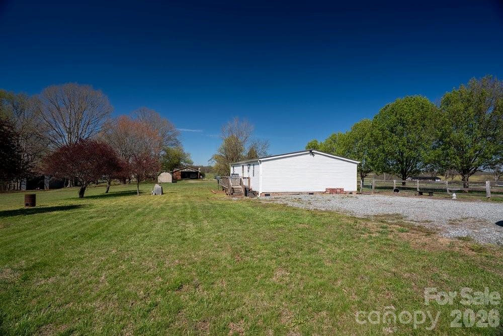 889 Tabor Road — Olin