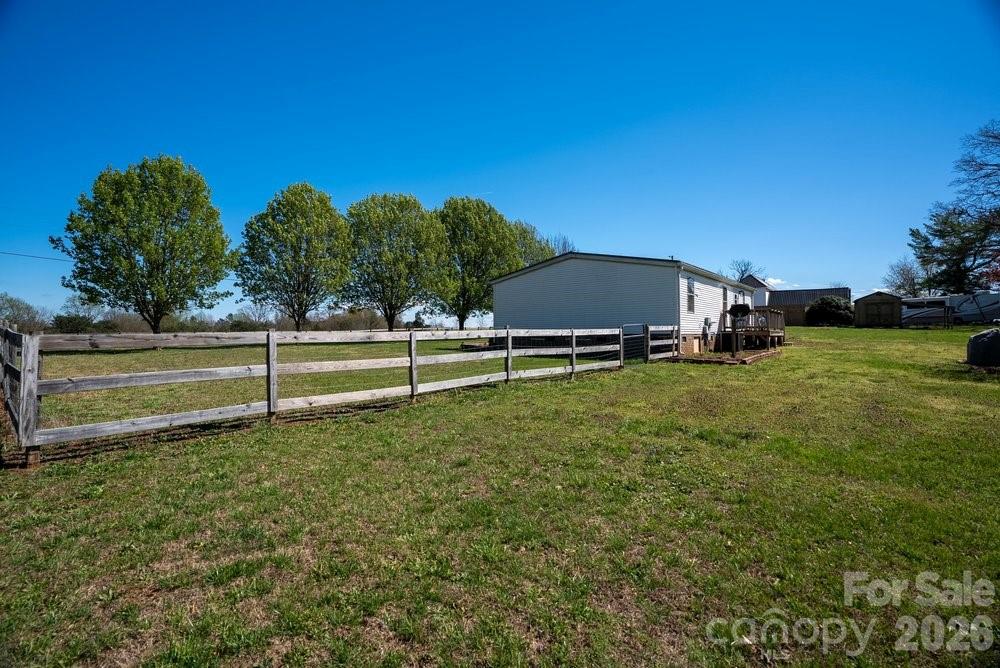 889 Tabor Road — Olin
