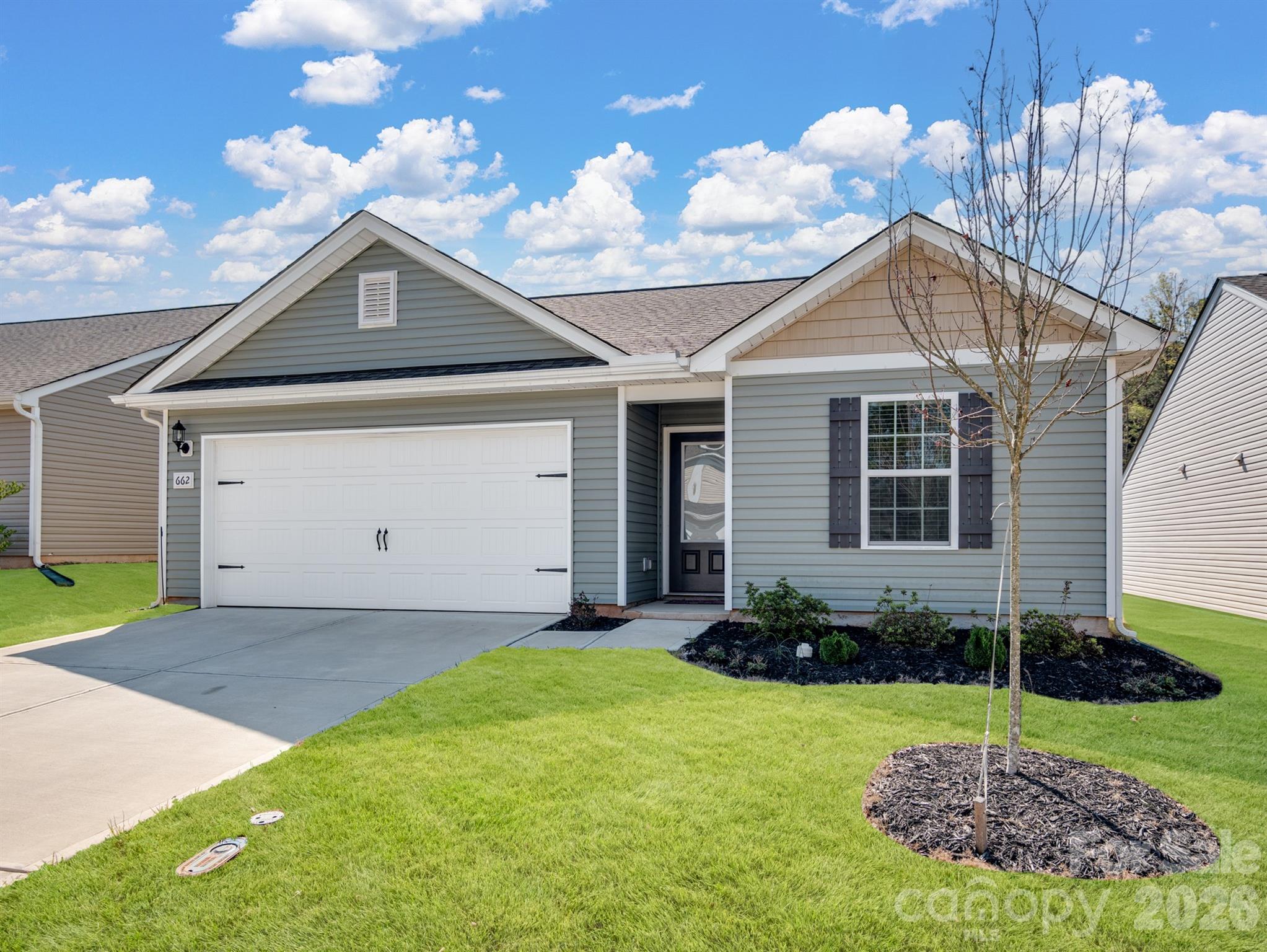 662 E Lamorak Place E — Richburg