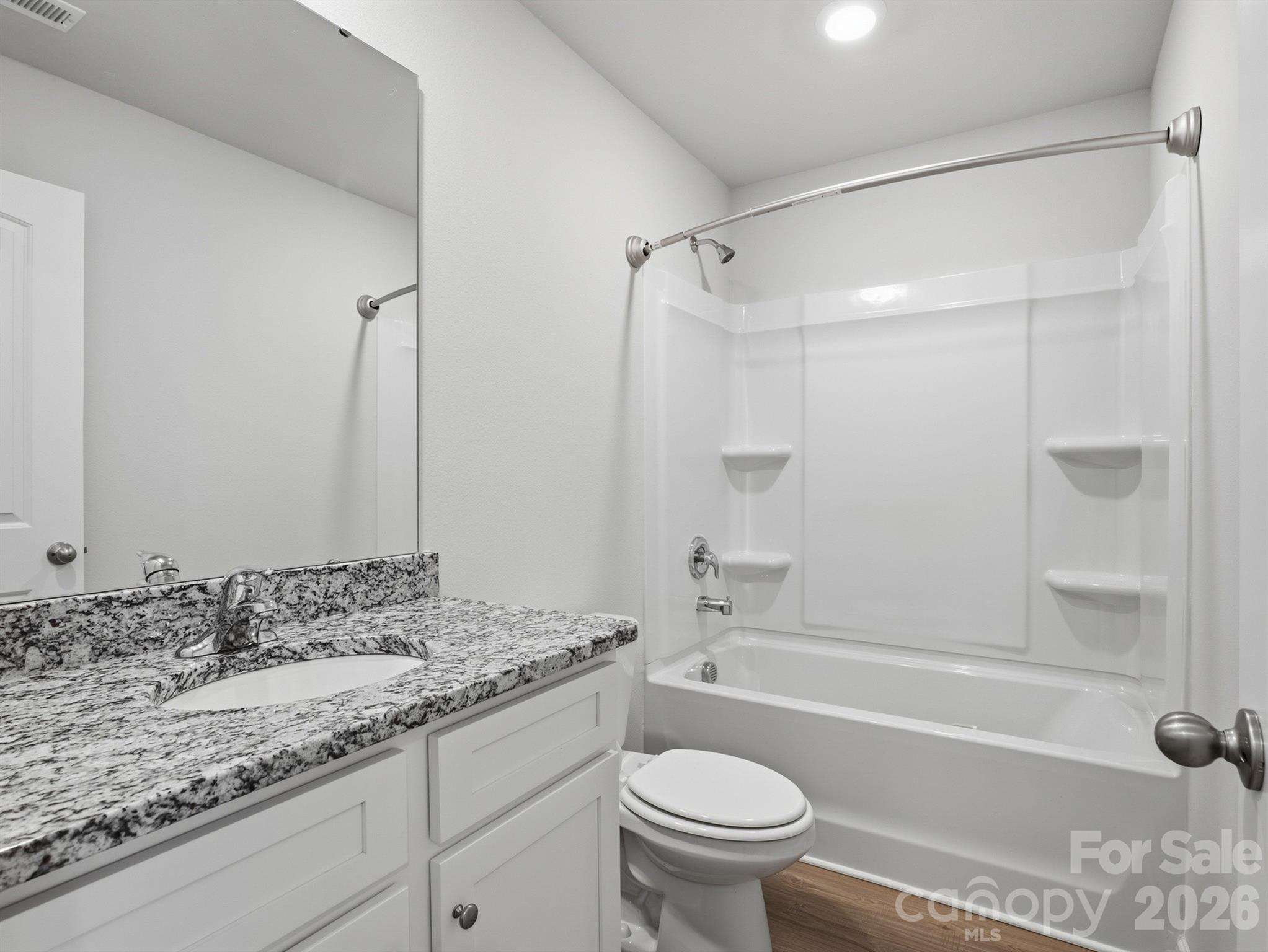 662 E Lamorak Place E — Richburg