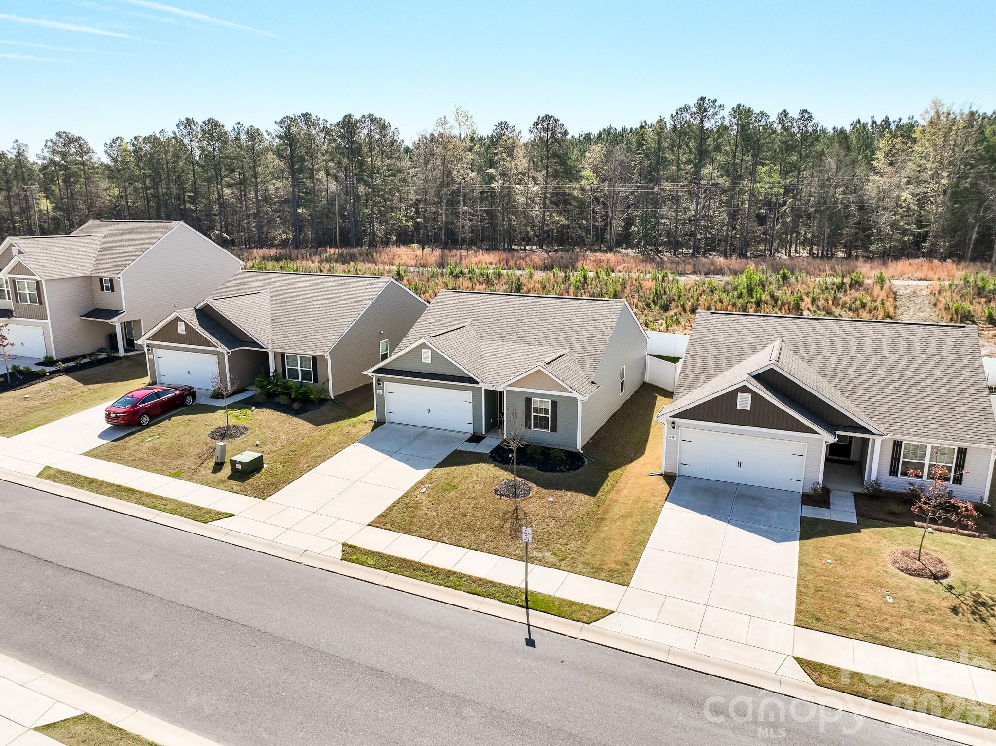 662 E Lamorak Place E — Richburg