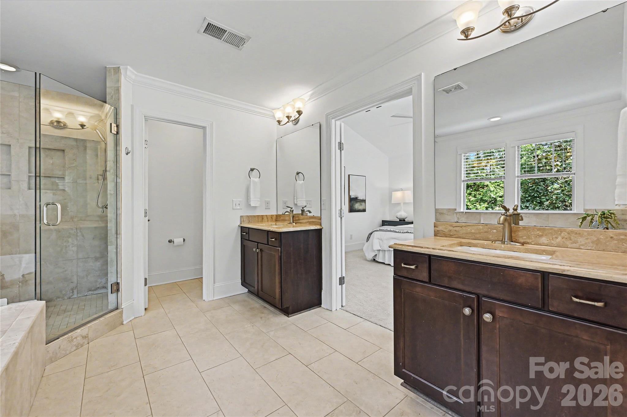 1102 Yale Place — Charlotte