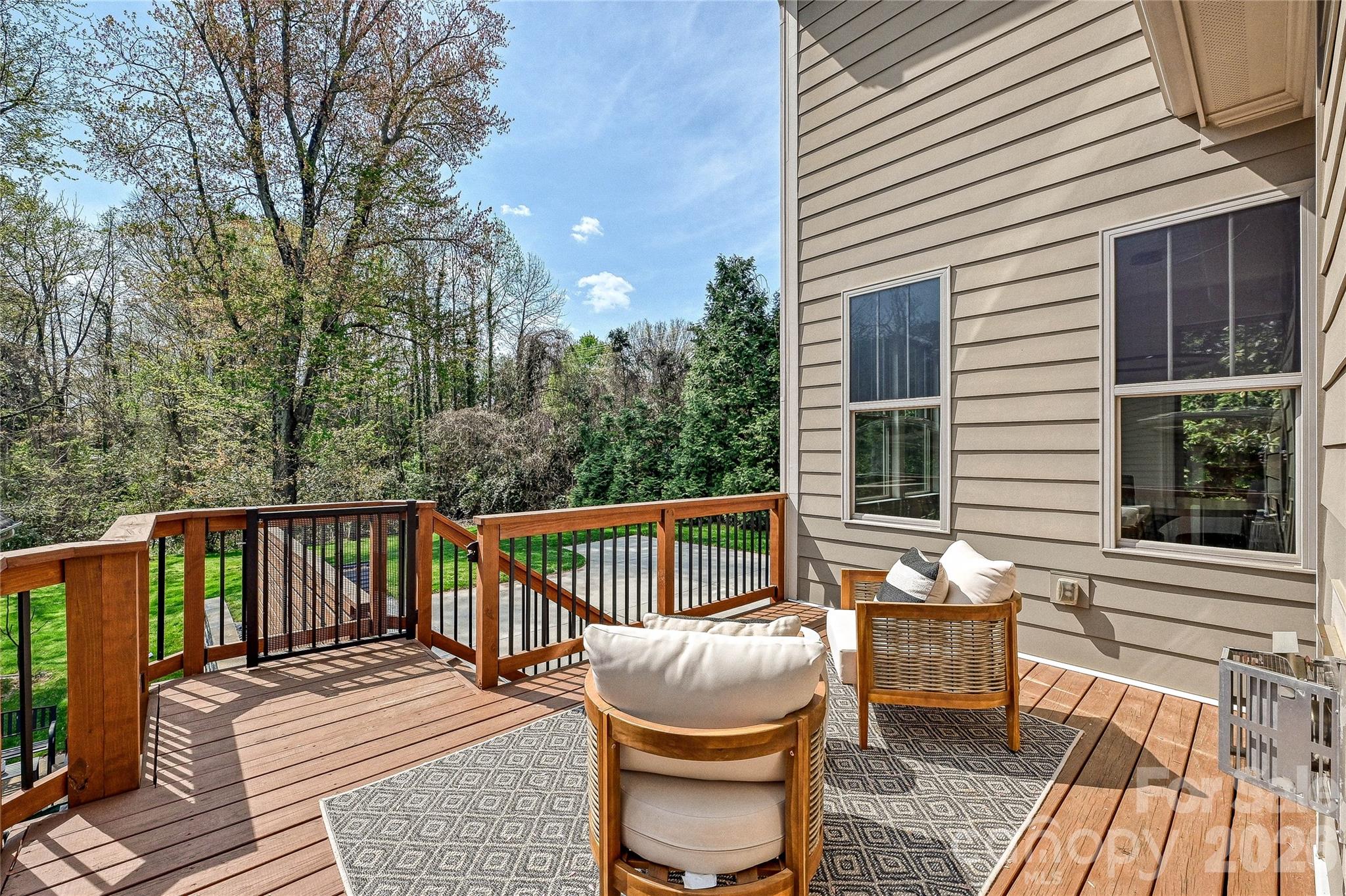 1102 Yale Place — Charlotte