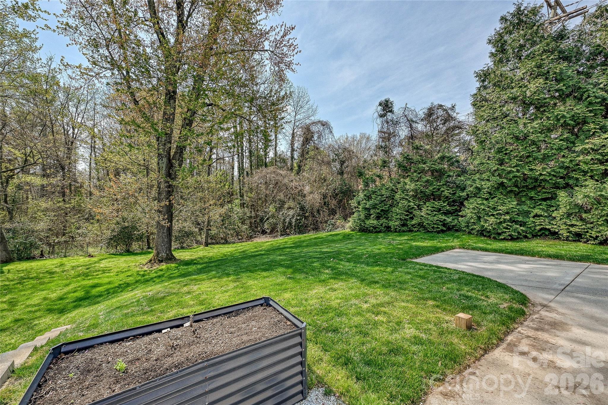 1102 Yale Place — Charlotte