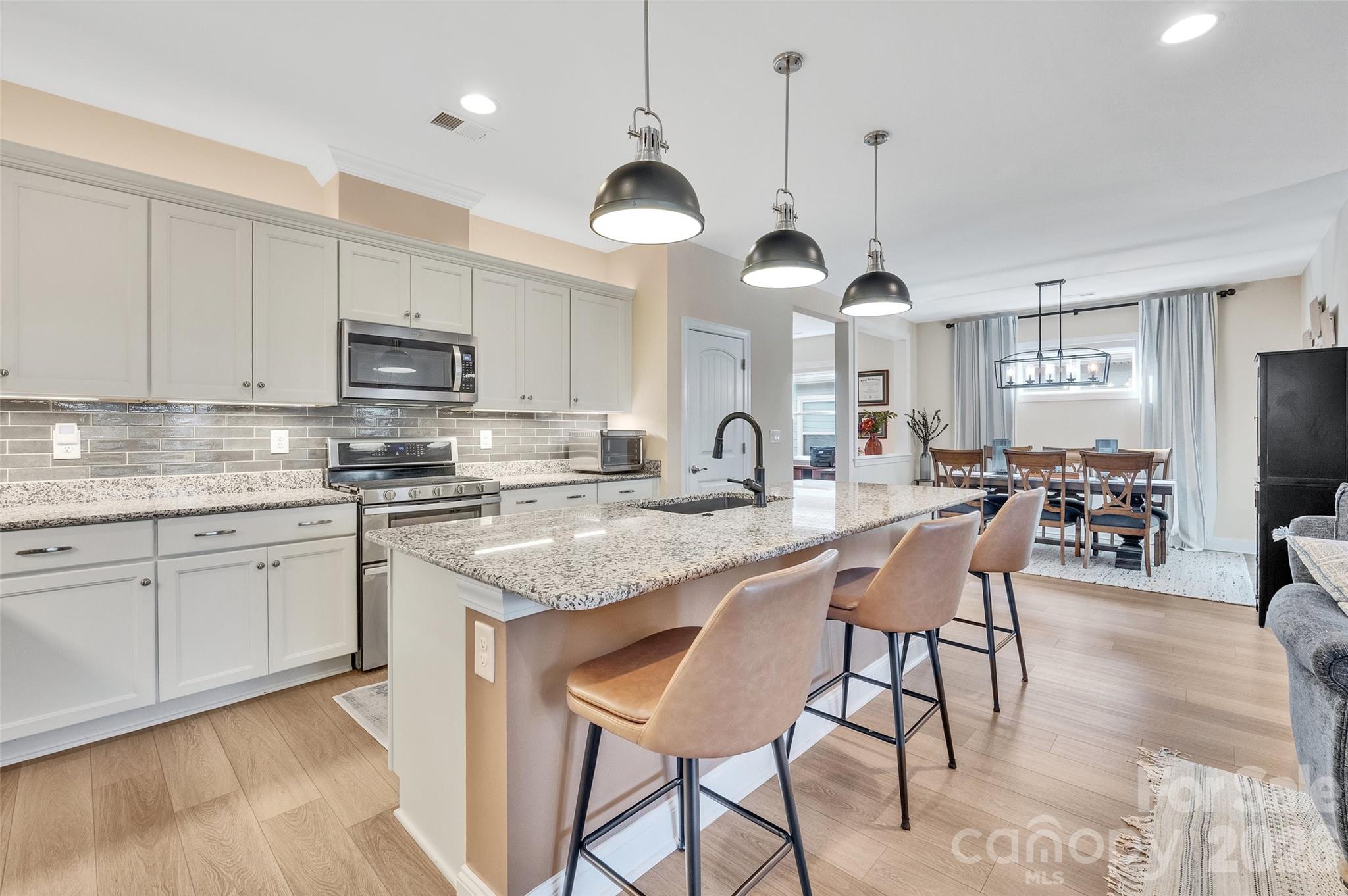 6243 Scuttle Lane — Denver
