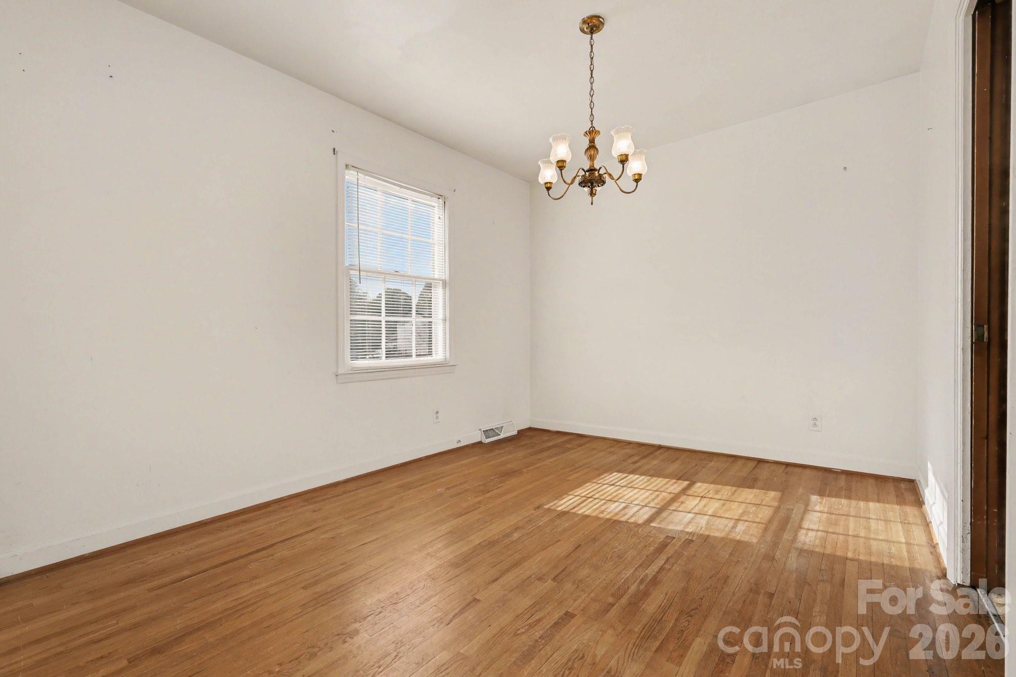 2627 Scarlet Circle — Charlotte
