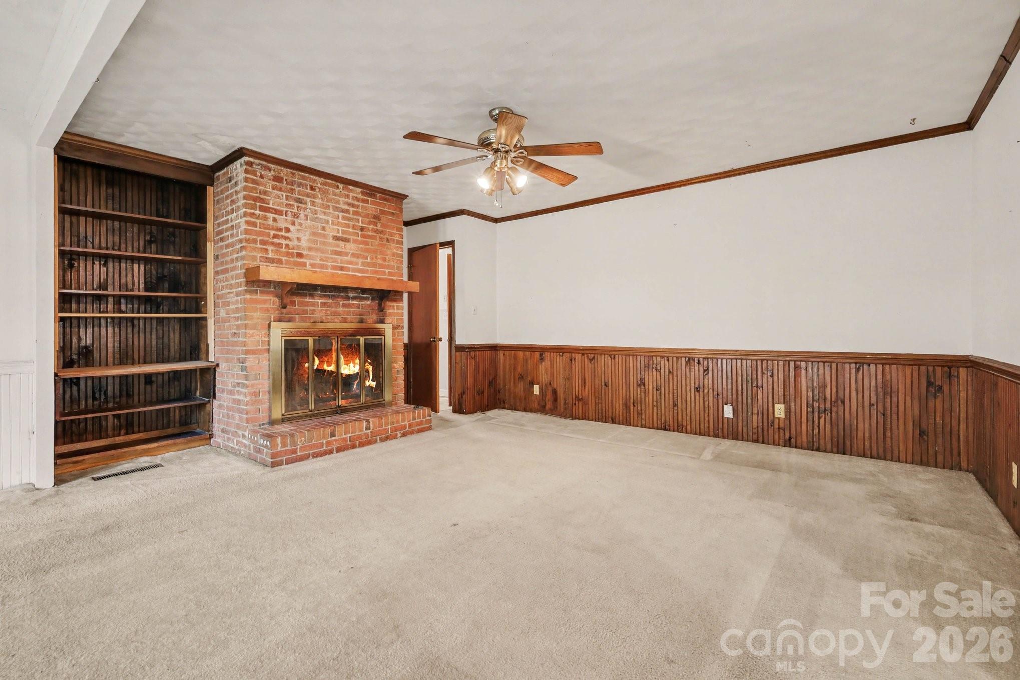 2627 Scarlet Circle — Charlotte
