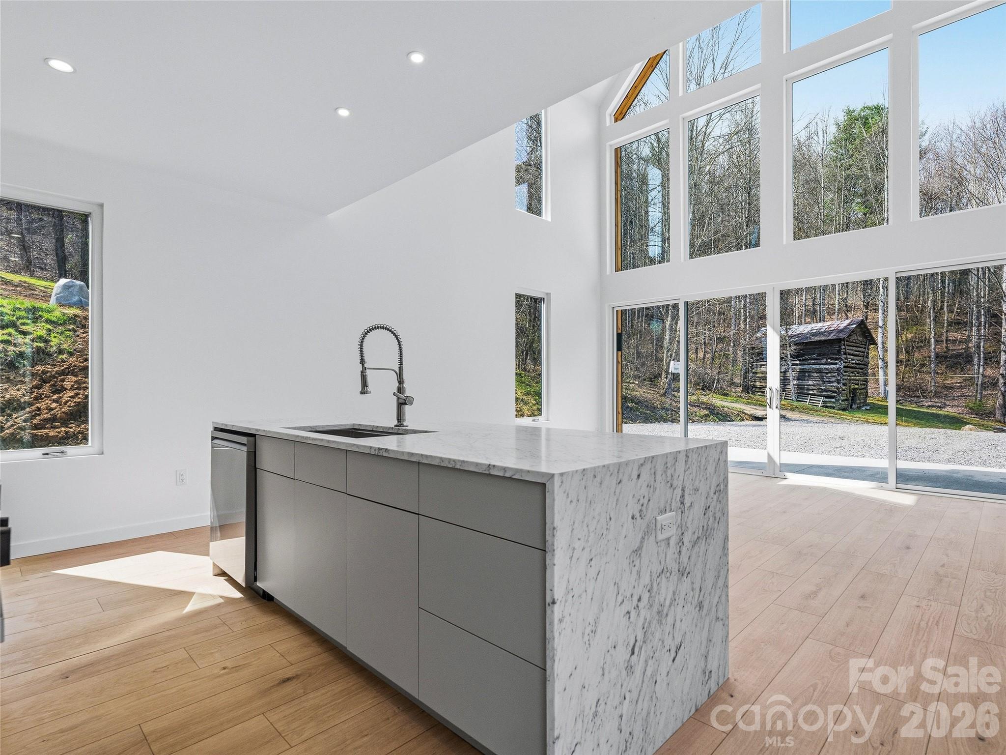 710 Kendal Drive — Leicester