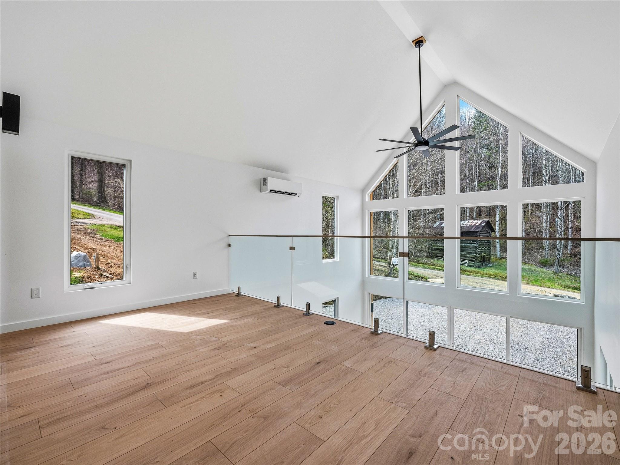 710 Kendal Drive — Leicester