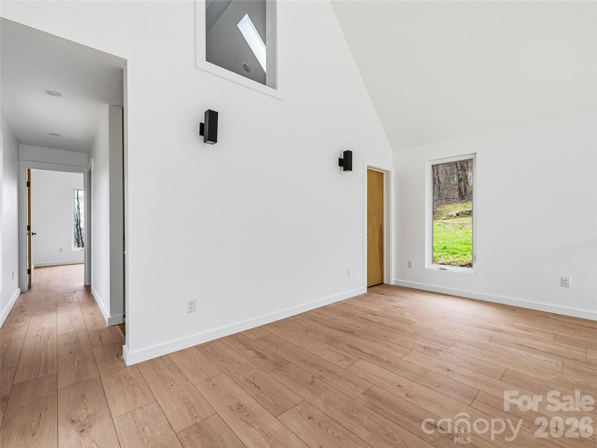 710 Kendal Drive — Leicester