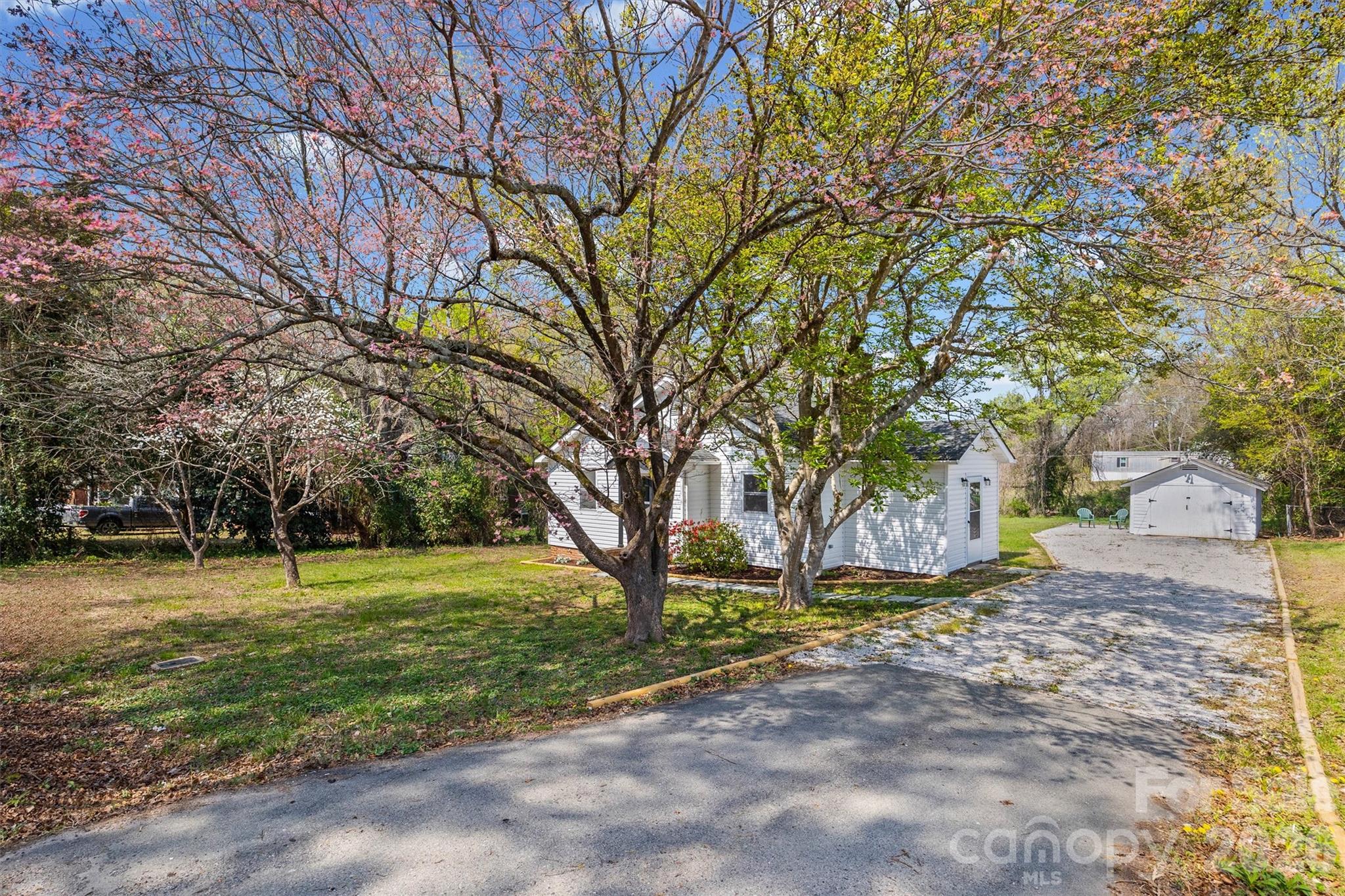 1616 Franandel Drive — Lancaster