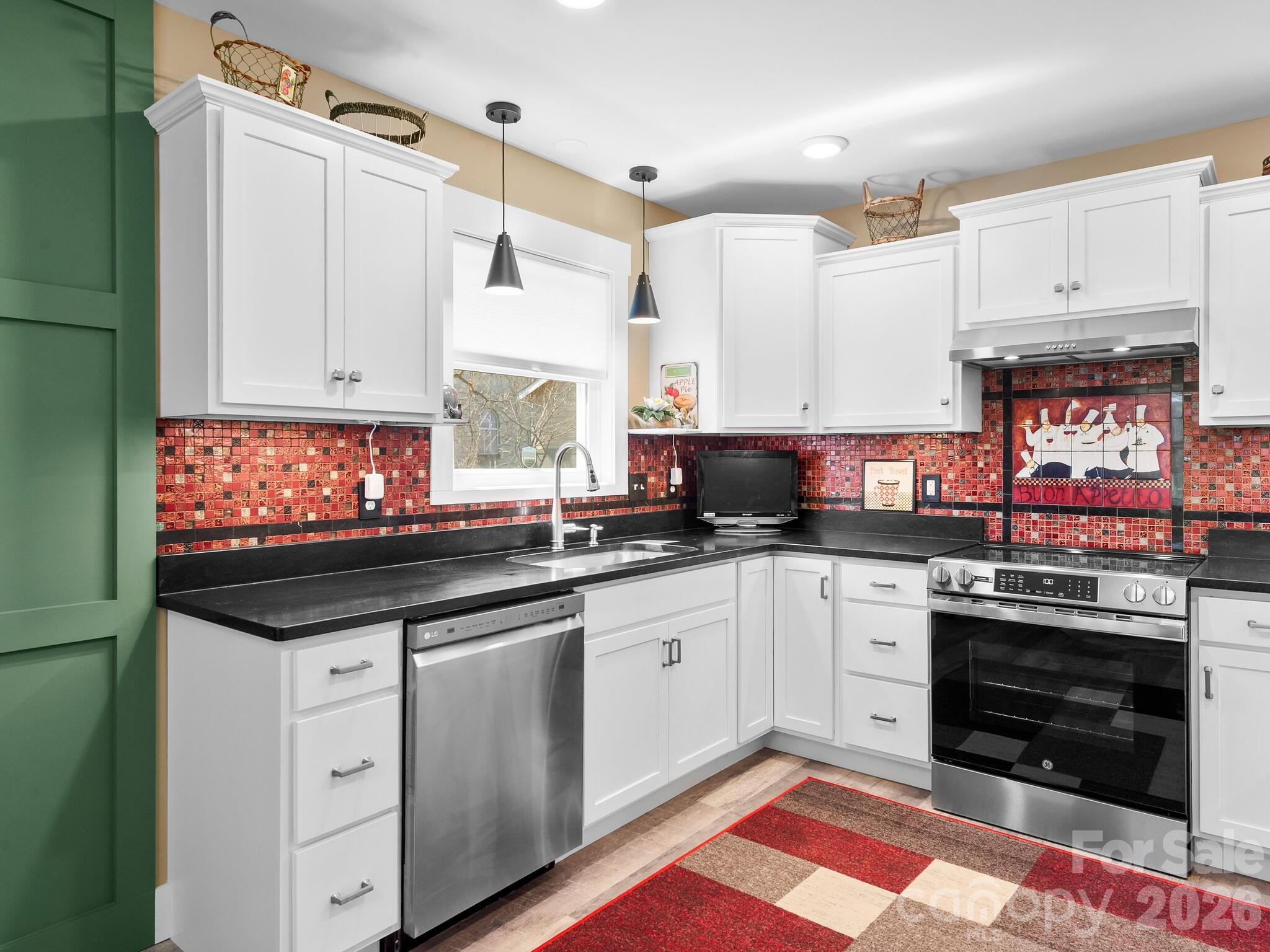 482 Booker Street — Asheville