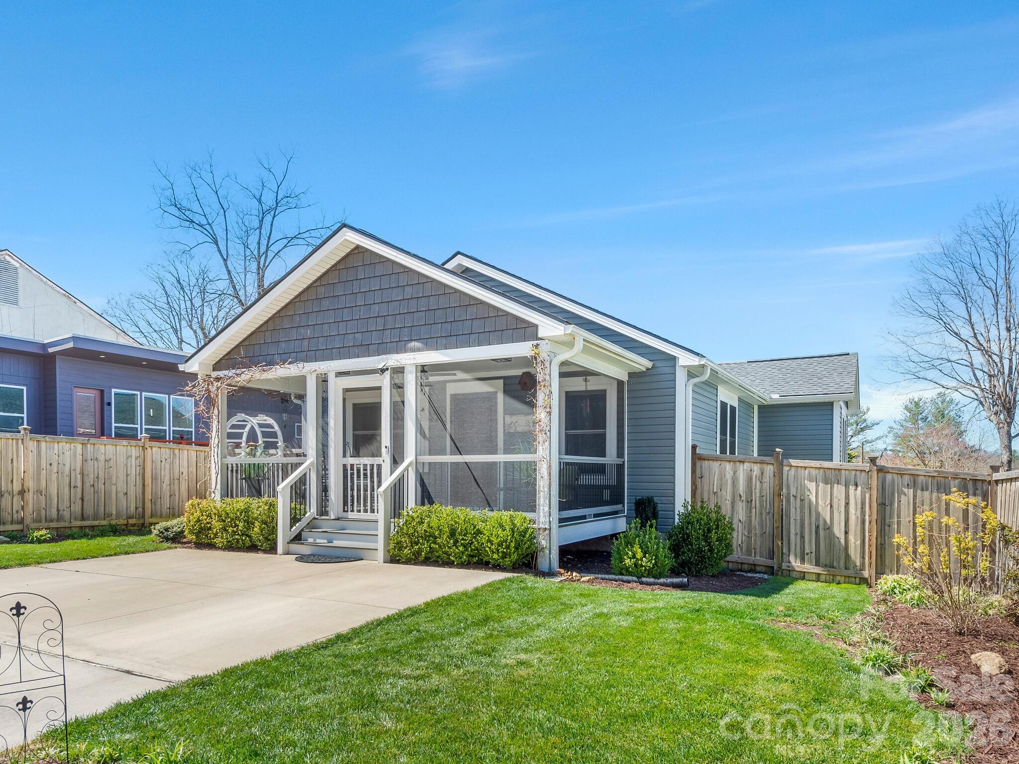 482 Booker Street — Asheville