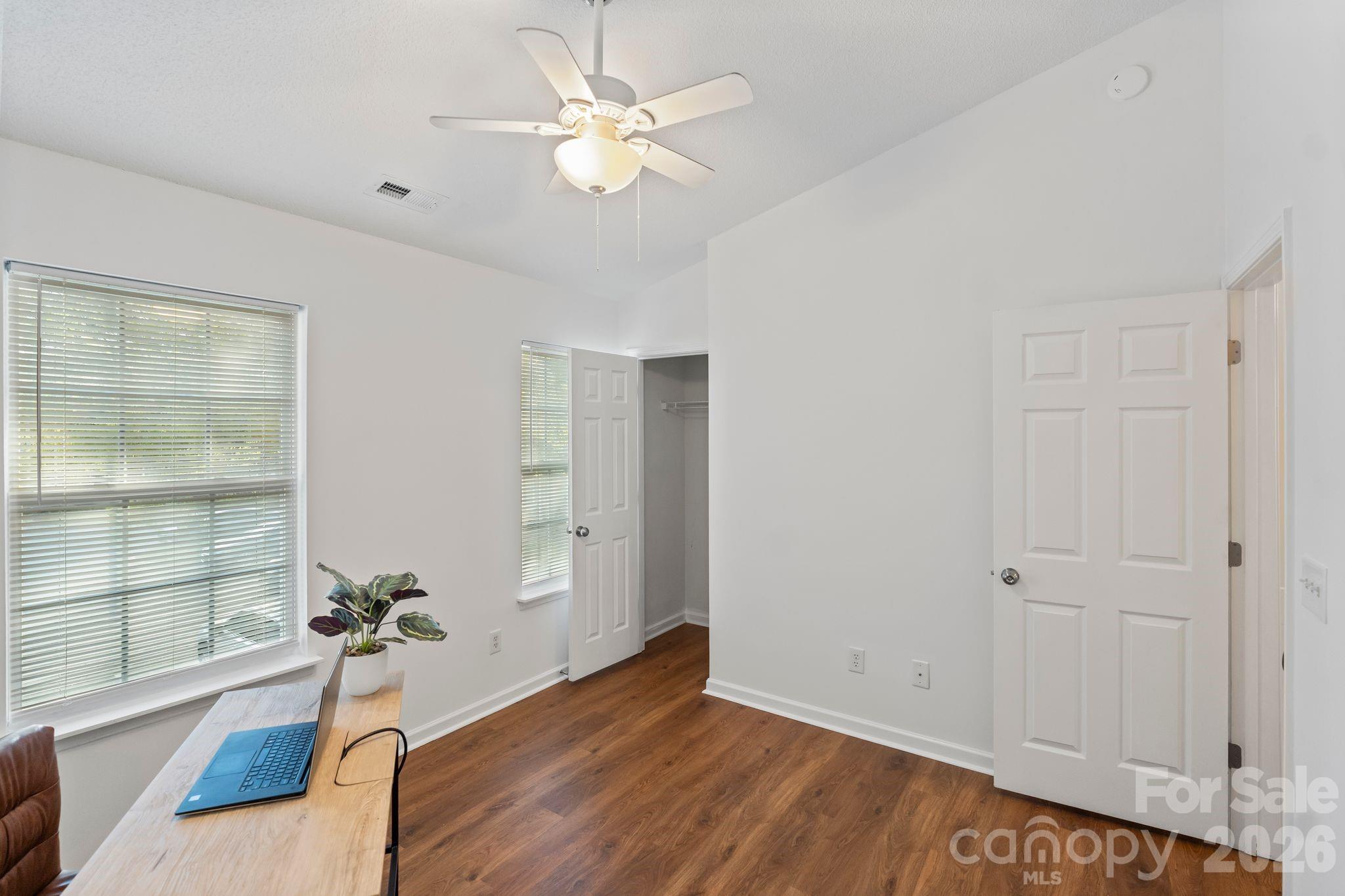 12318 Hennigan Place Lane — Charlotte