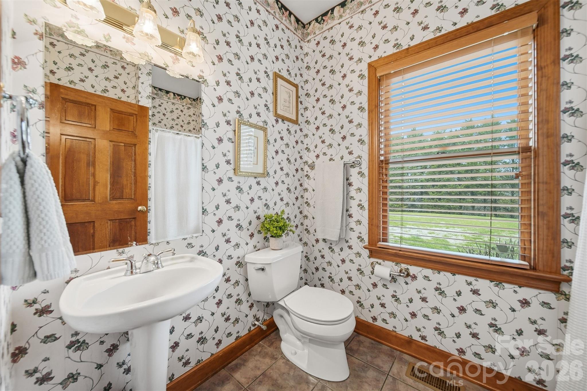 3330 Shamrock Heights — Hudson