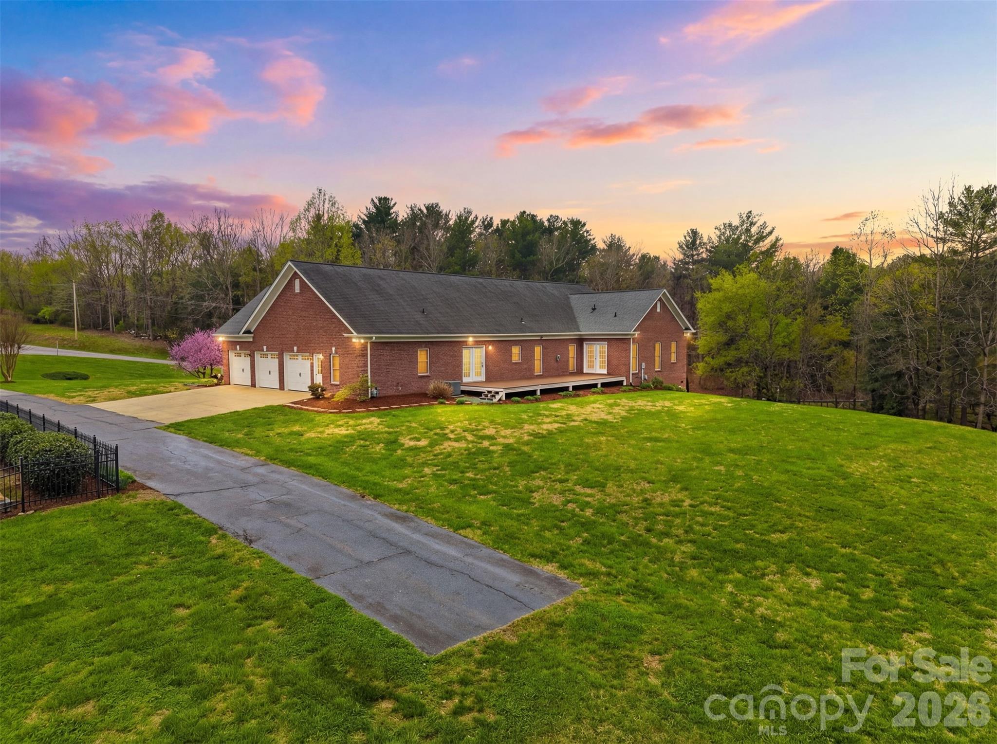 3330 Shamrock Heights — Hudson