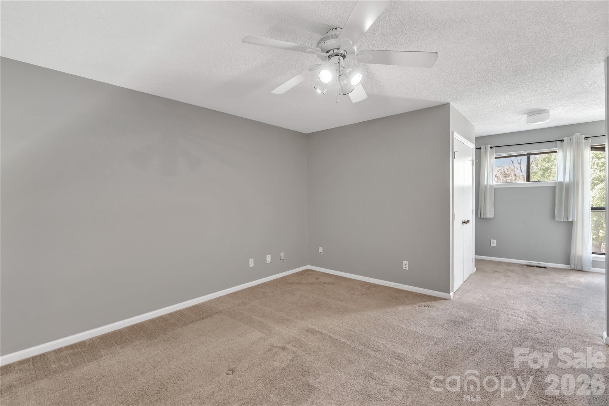 8073 Charter Oak Lane — Charlotte