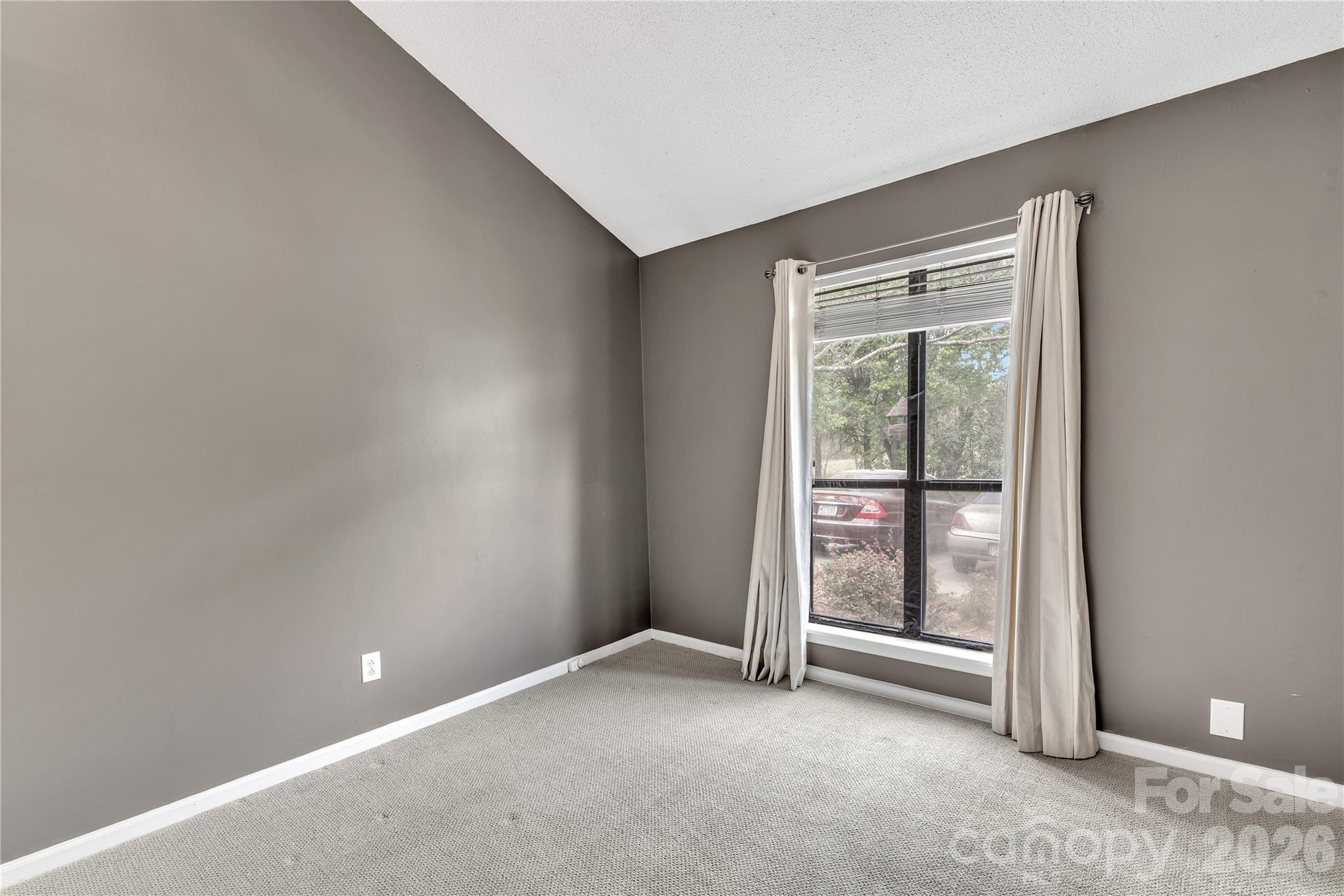 8073 Charter Oak Lane — Charlotte