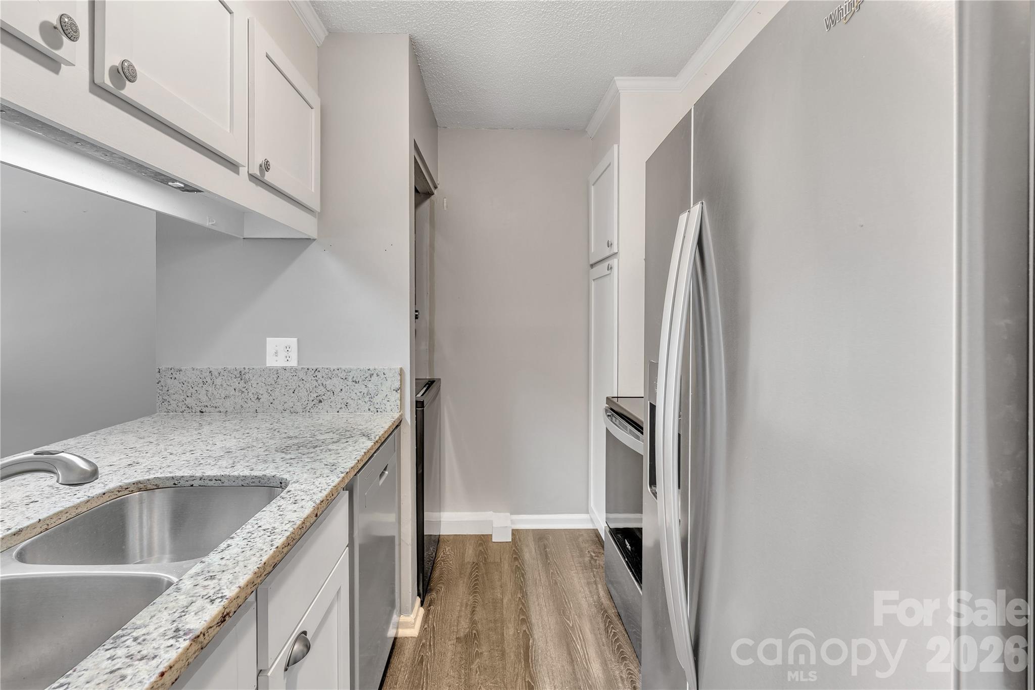 8073 Charter Oak Lane — Charlotte