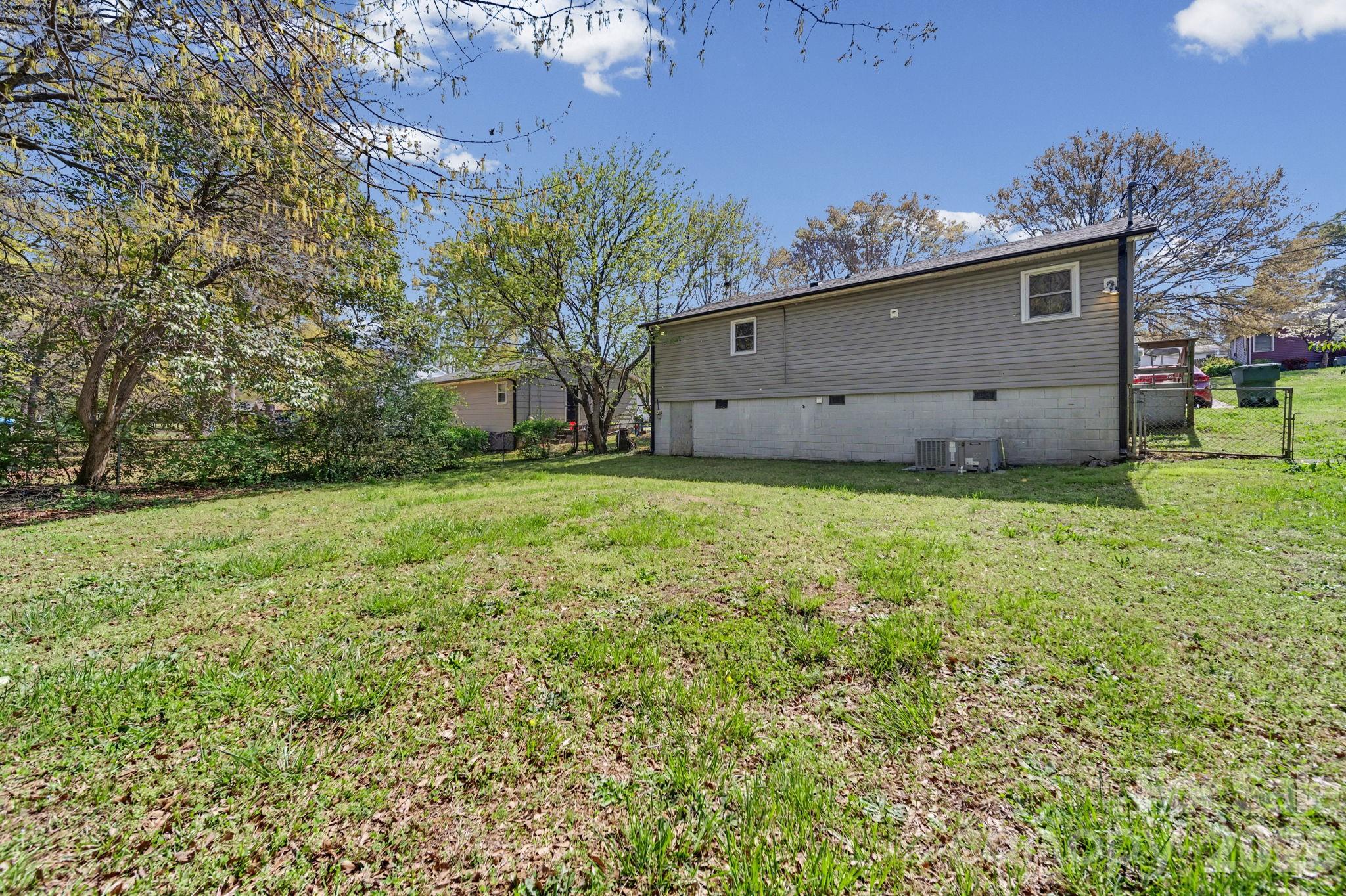 1332 Poston Circle — Gastonia