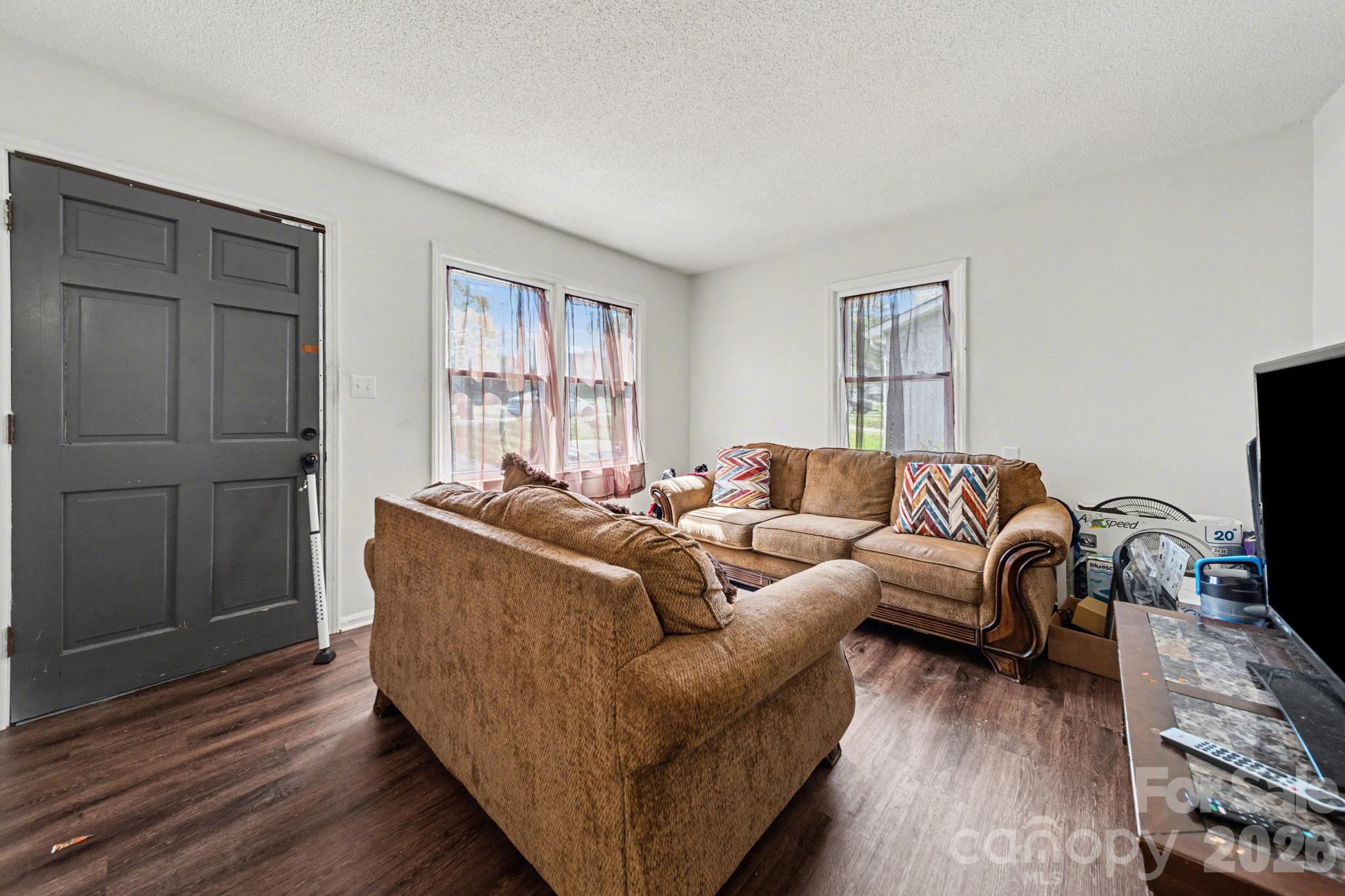 1332 Poston Circle — Gastonia