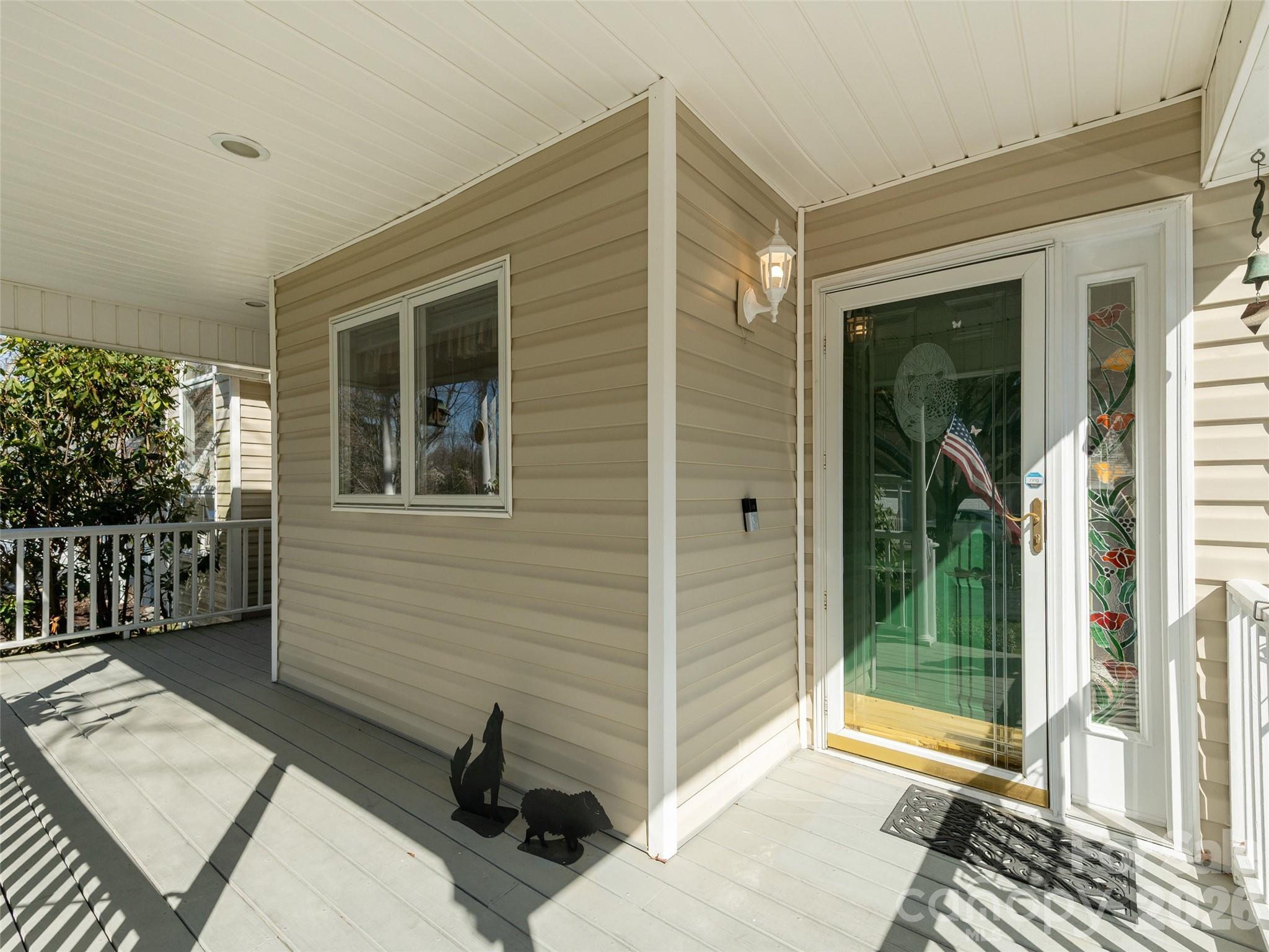 206 Black Oak Lane — Hendersonville