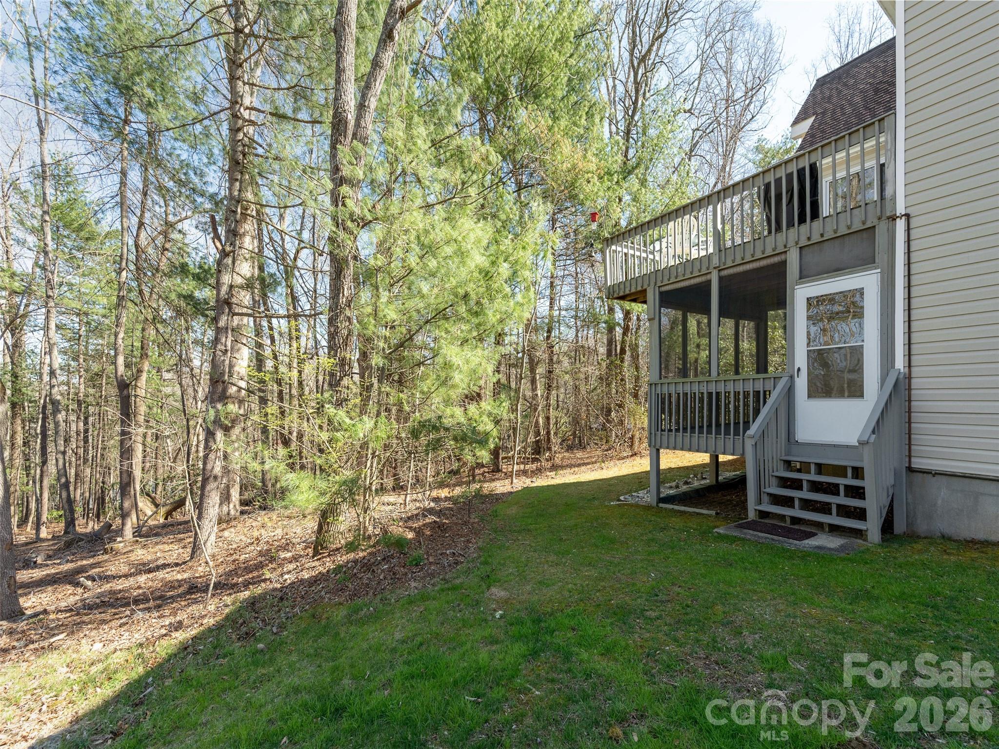 206 Black Oak Lane — Hendersonville