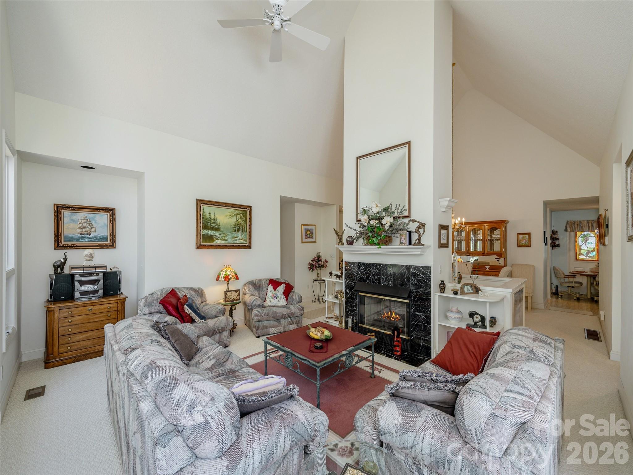 206 Black Oak Lane — Hendersonville