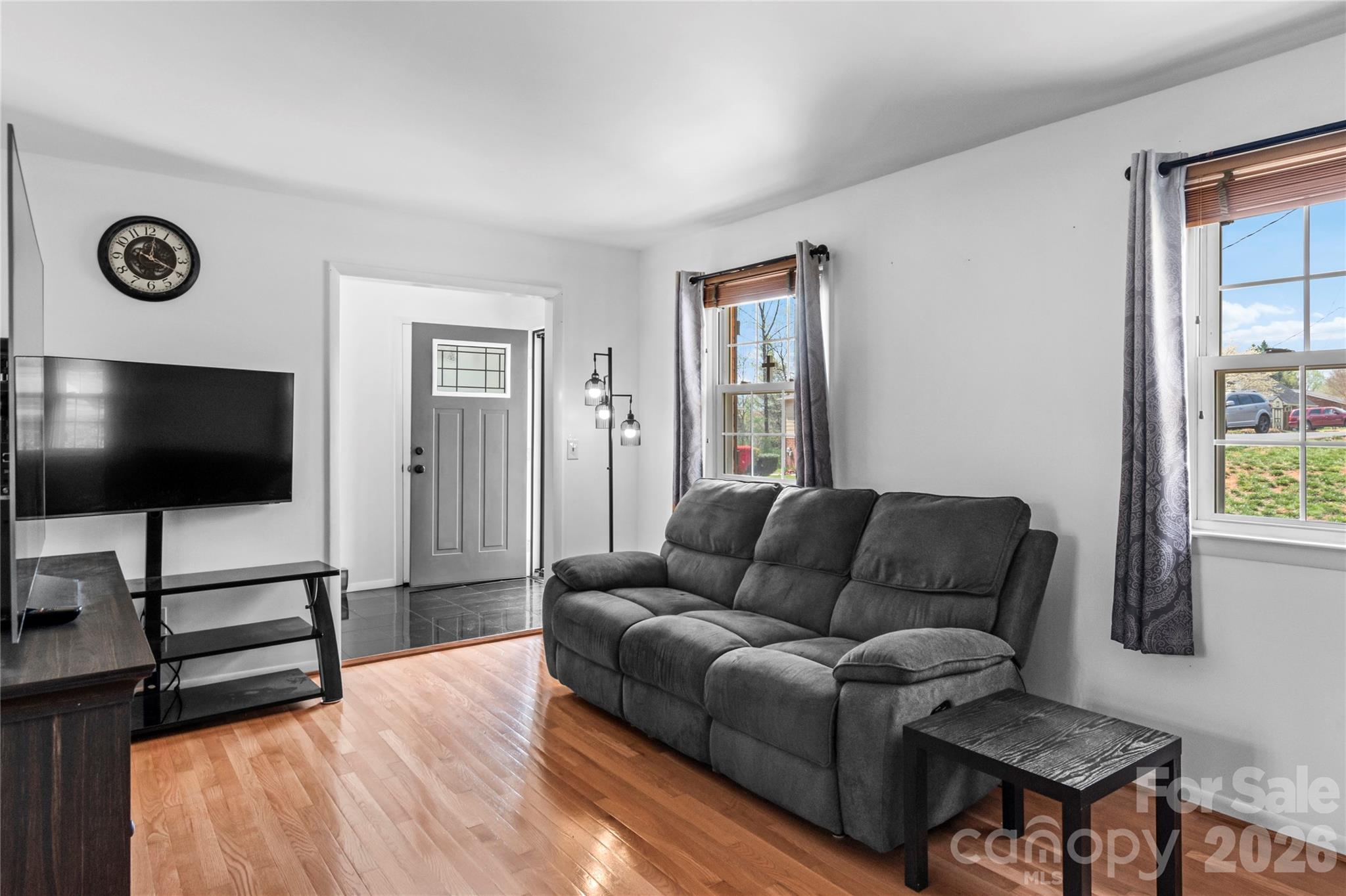 218 Misty Court — King