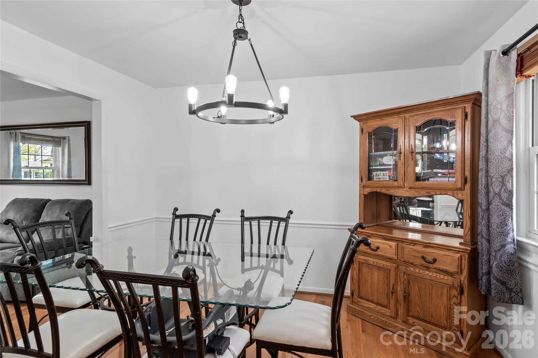 218 Misty Court — King