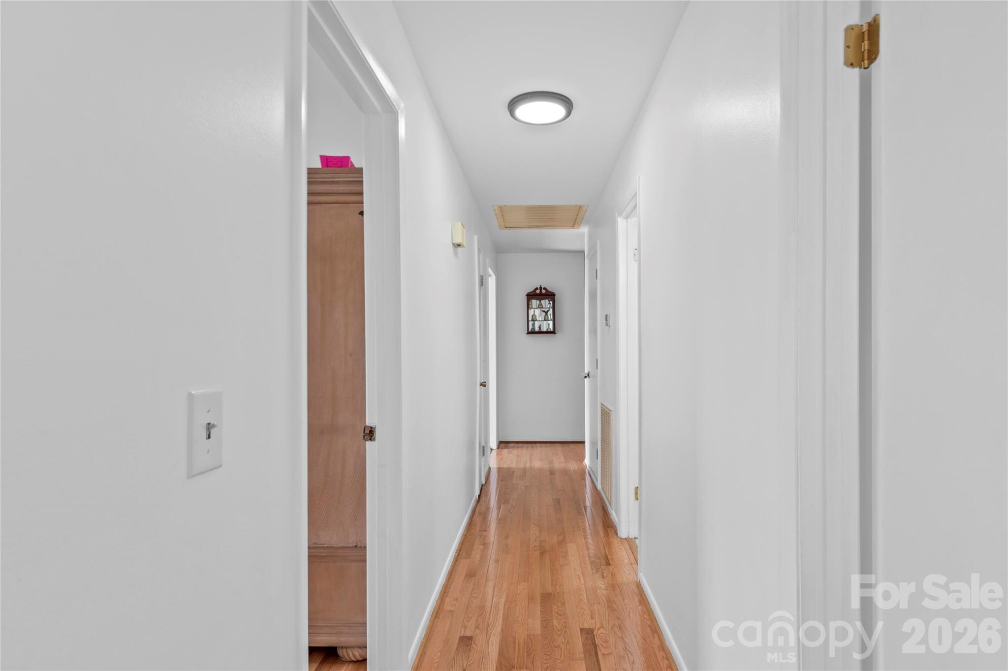 218 Misty Court — King