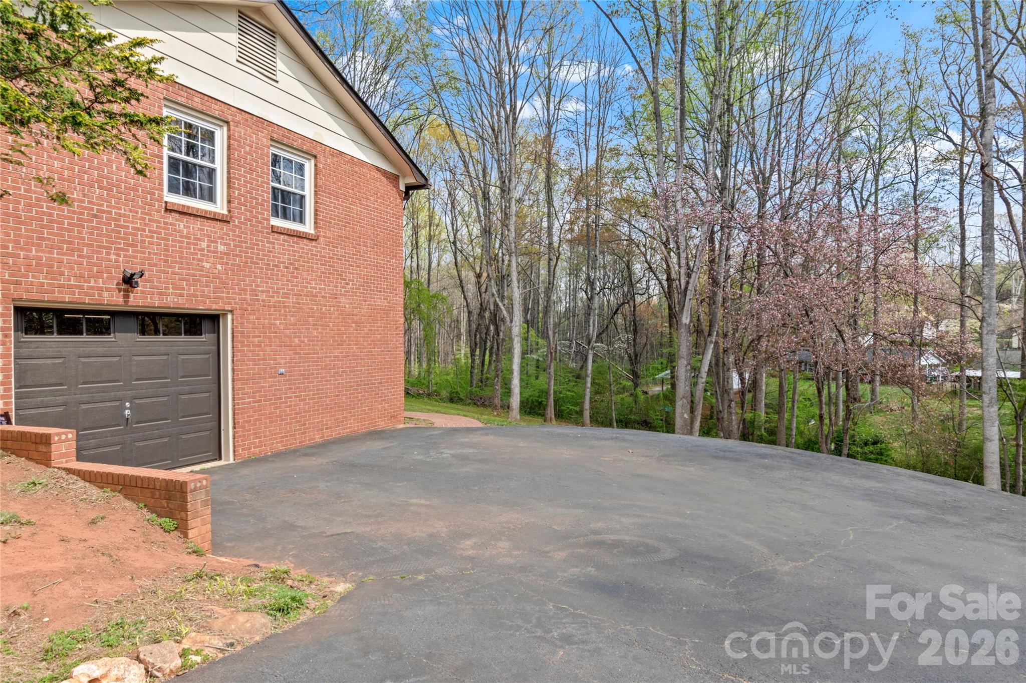 218 Misty Court — King