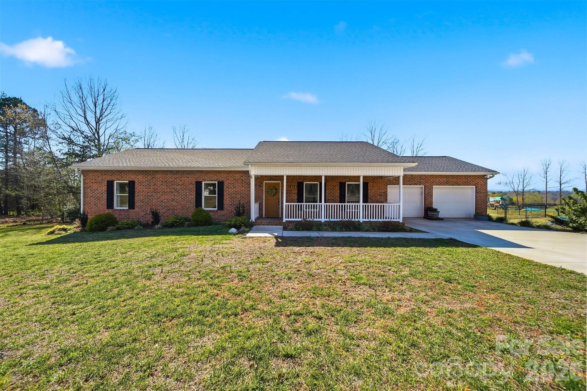 976 Amherst Road — Morganton