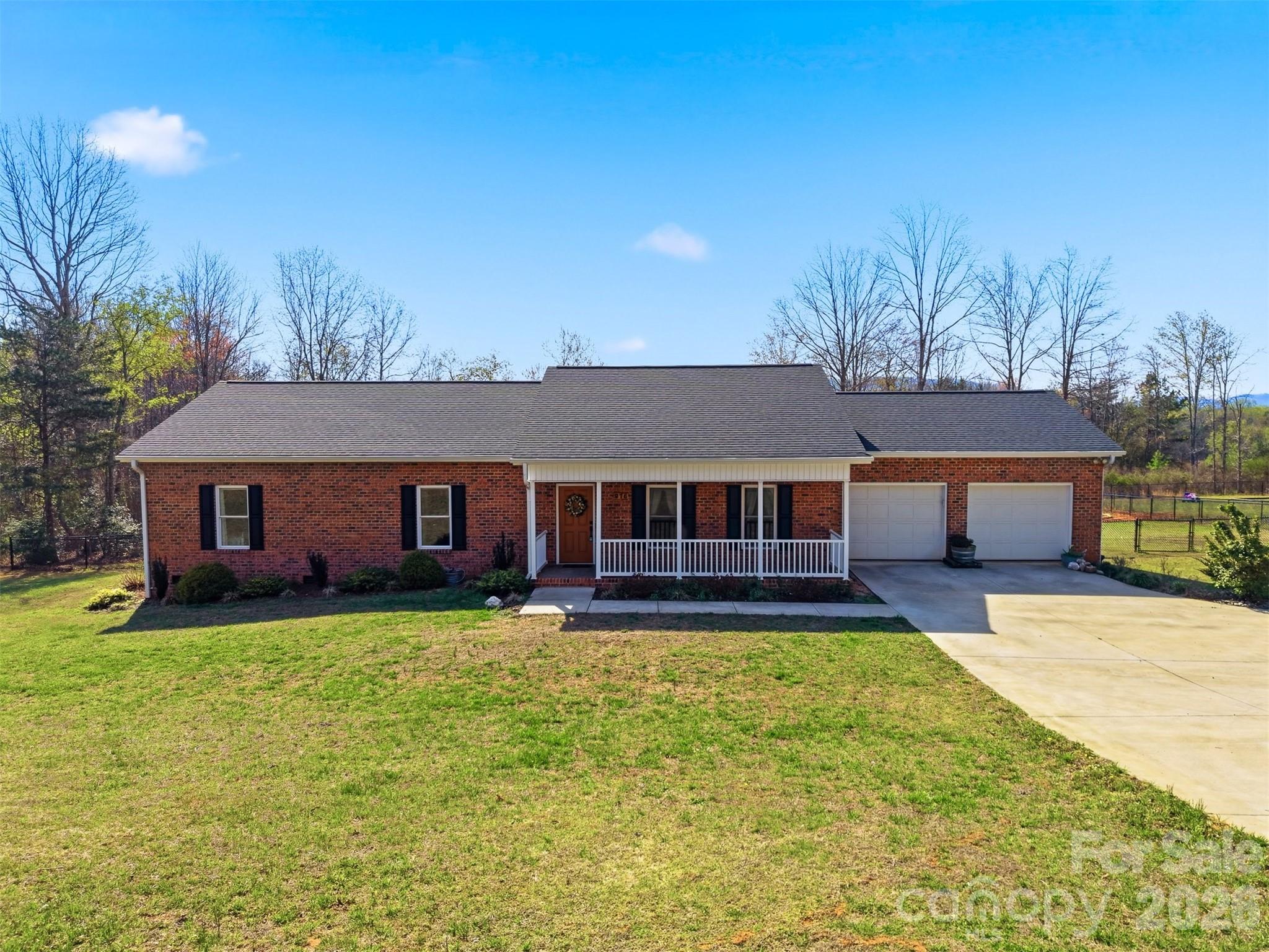 976 Amherst Road — Morganton