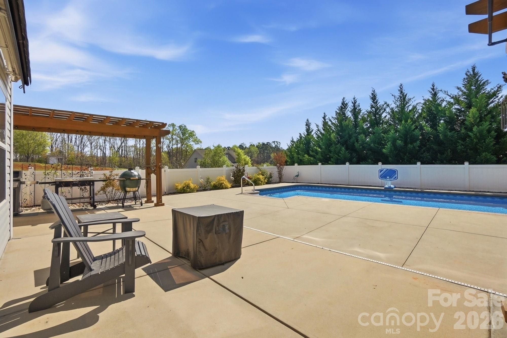346 Wyndham Forest Circle — Midland