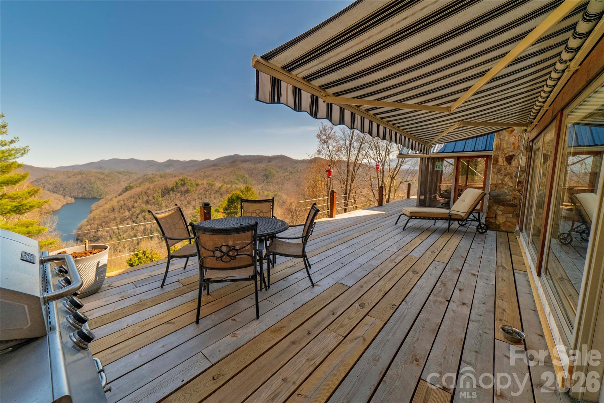 369 Deals Gap Road — Robbinsville