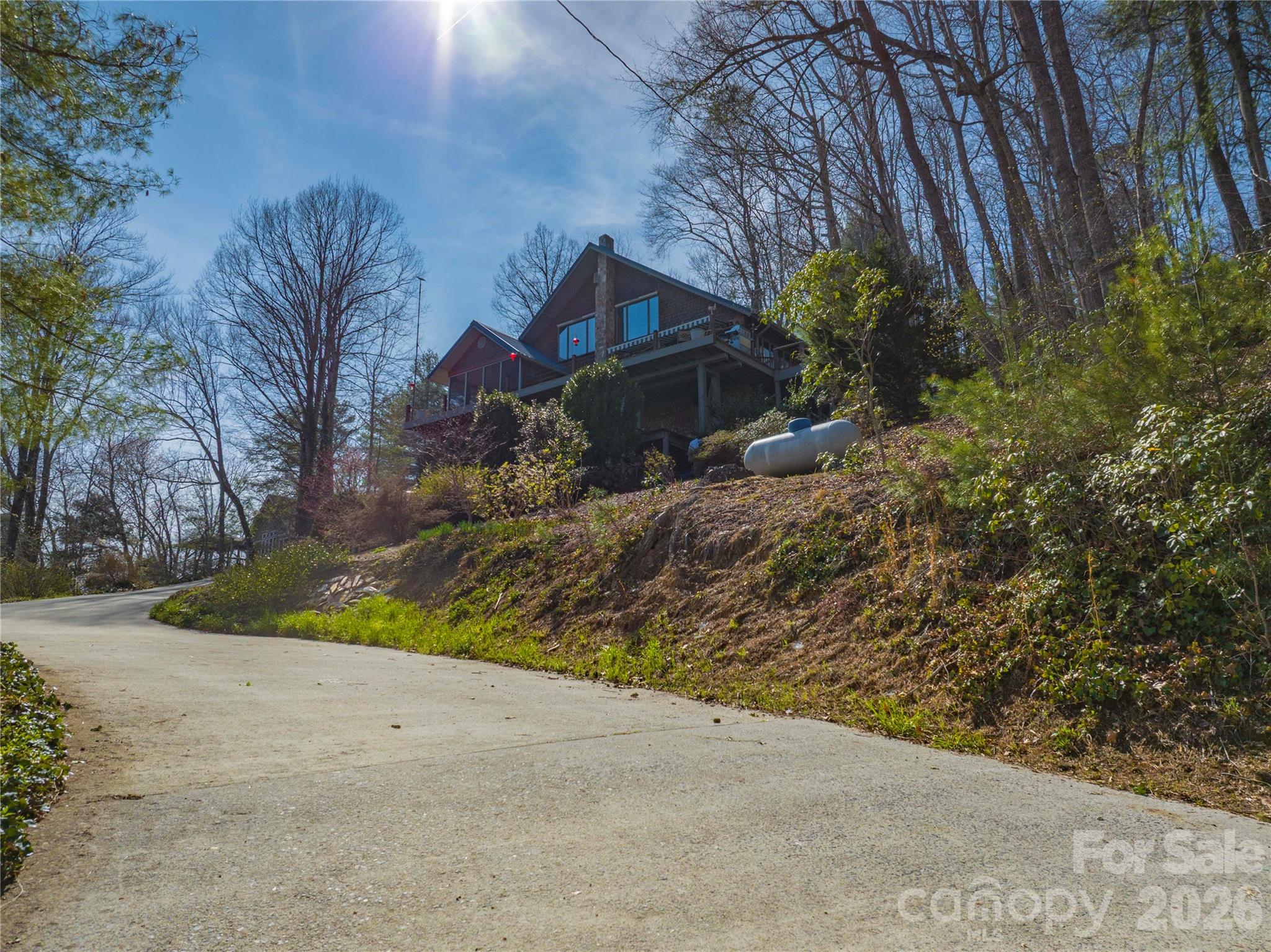 369 Deals Gap Road — Robbinsville