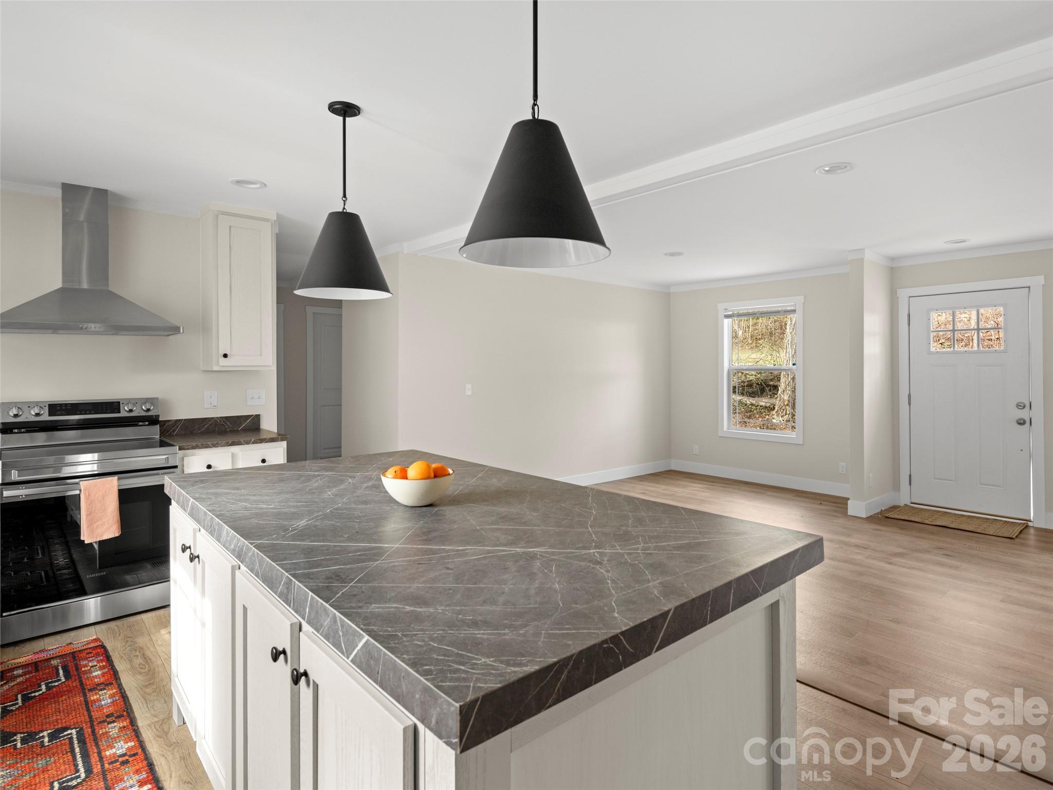 2095 Emmas Grove Road — Fairview