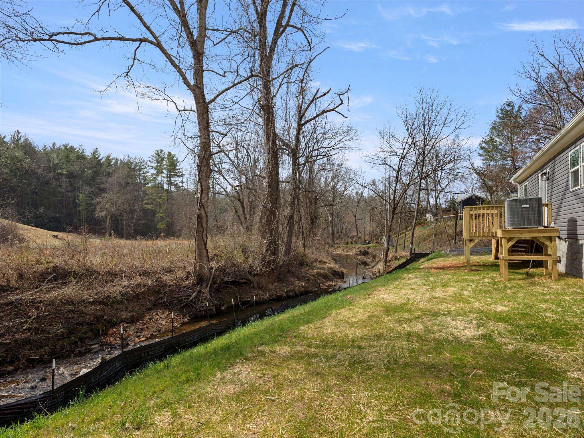 2095 Emmas Grove Road — Fairview